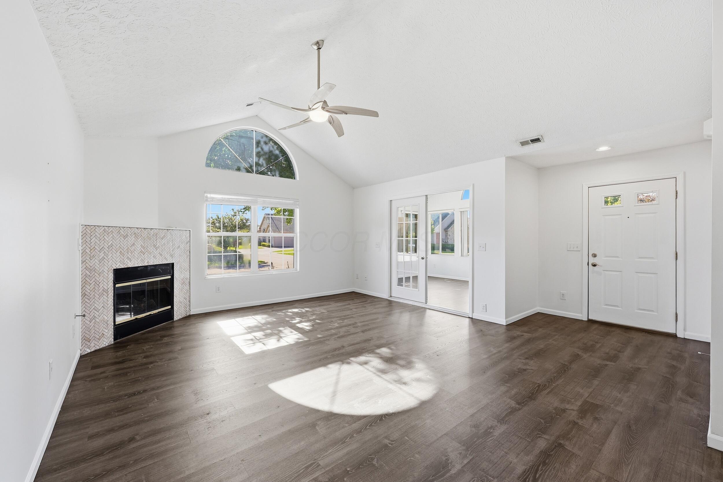 3592 Stoneway Point Property Photo 13