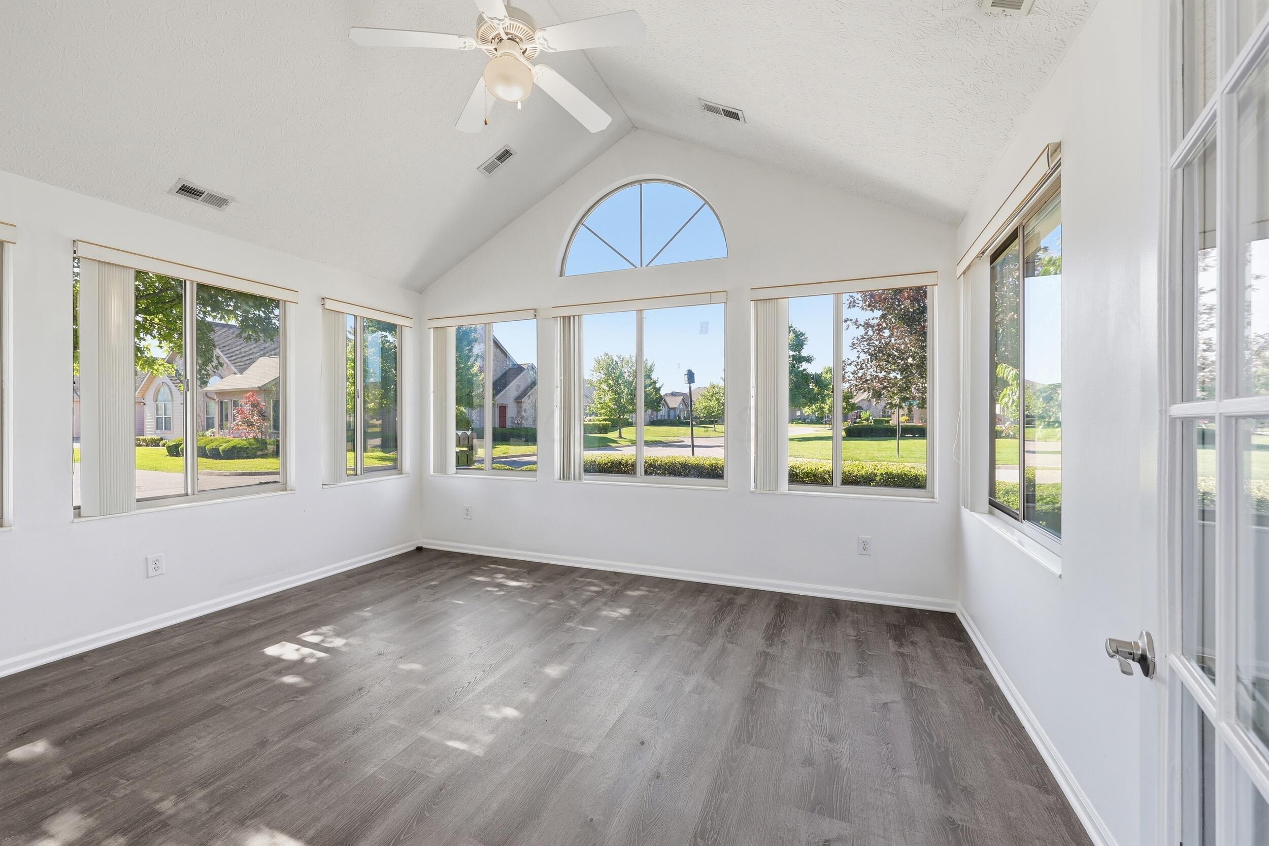 3592 Stoneway Point Property Photo 16