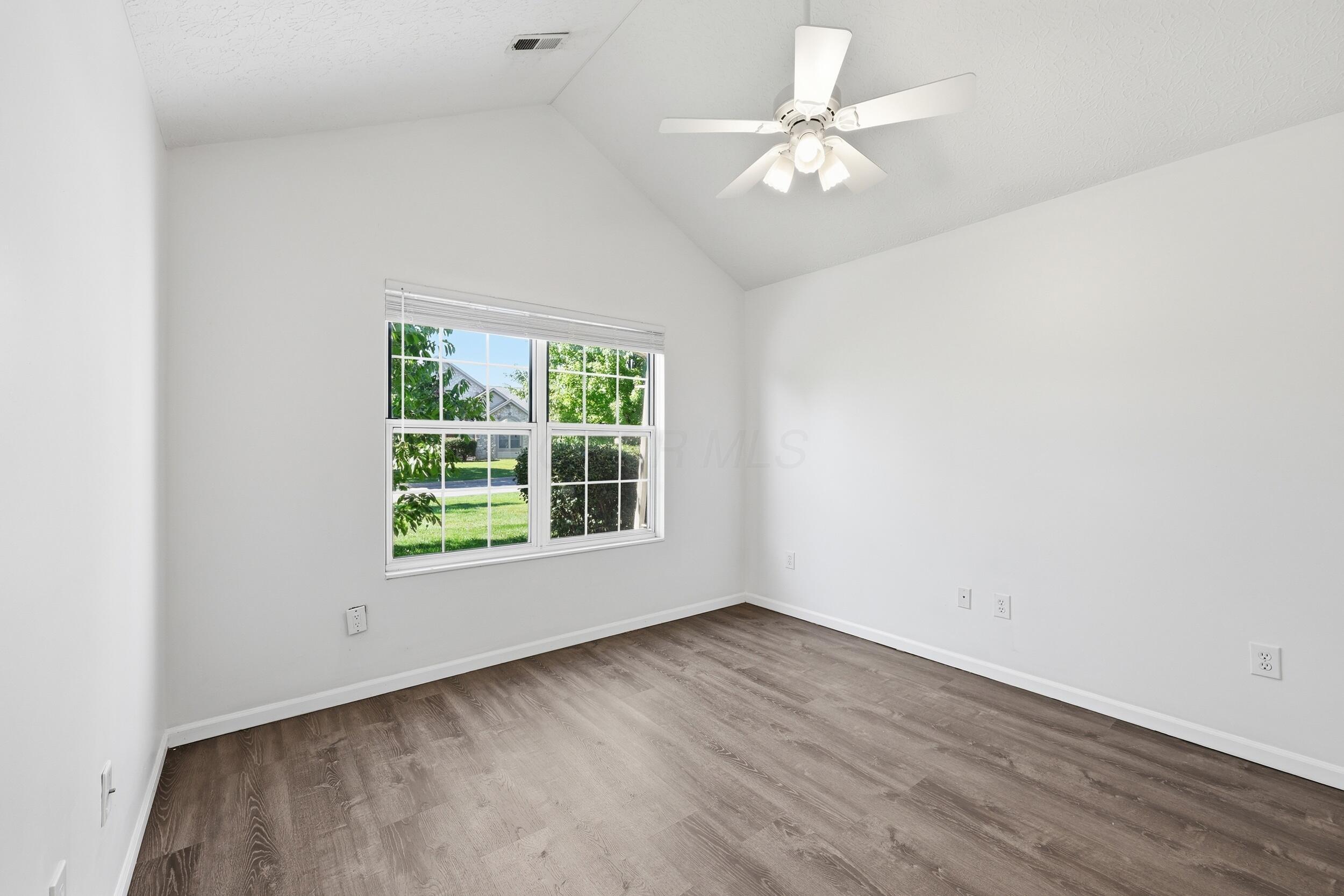 3592 Stoneway Point Property Photo 17
