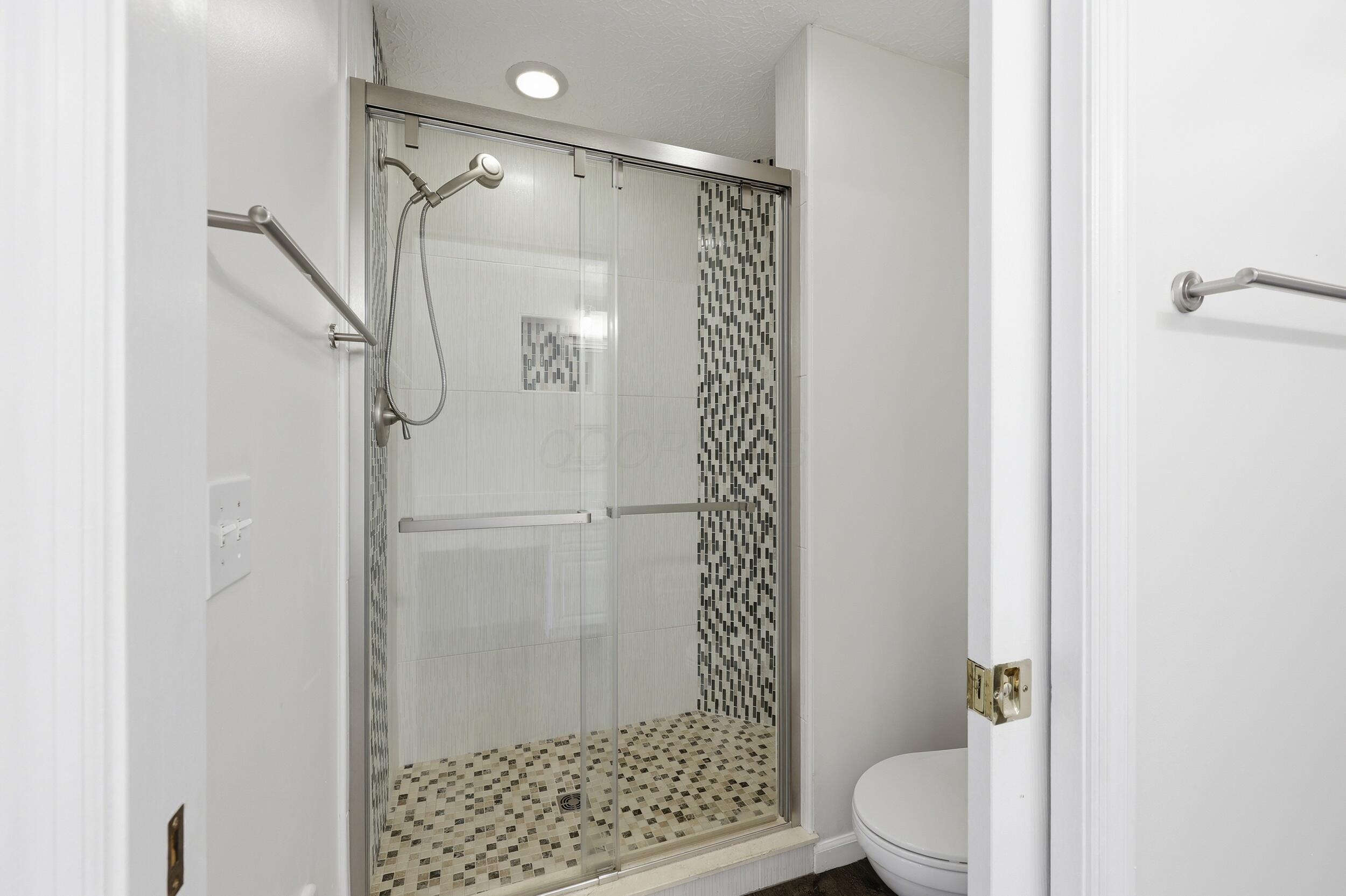 3592 Stoneway Point Property Photo 18