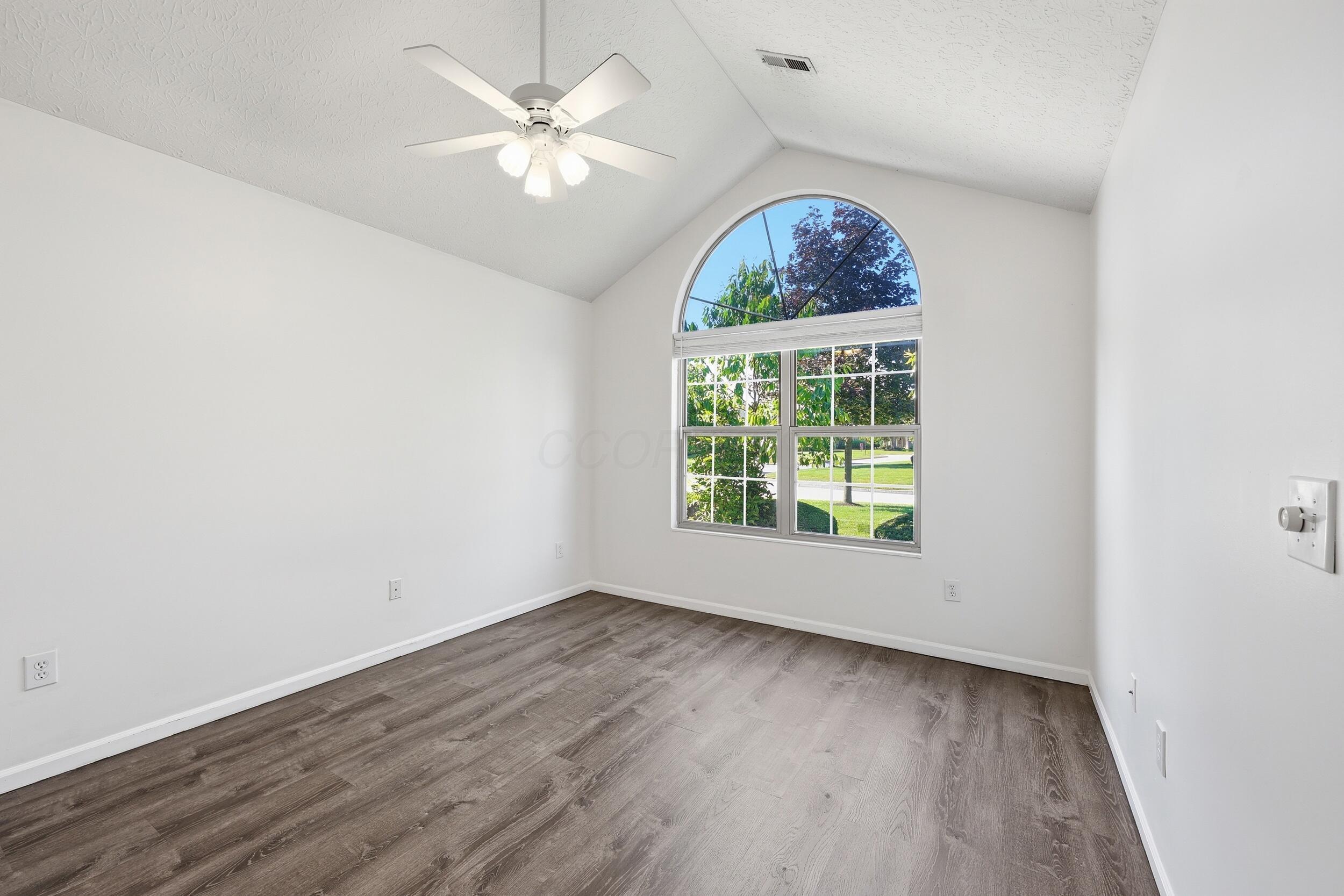 3592 Stoneway Point Property Photo 28