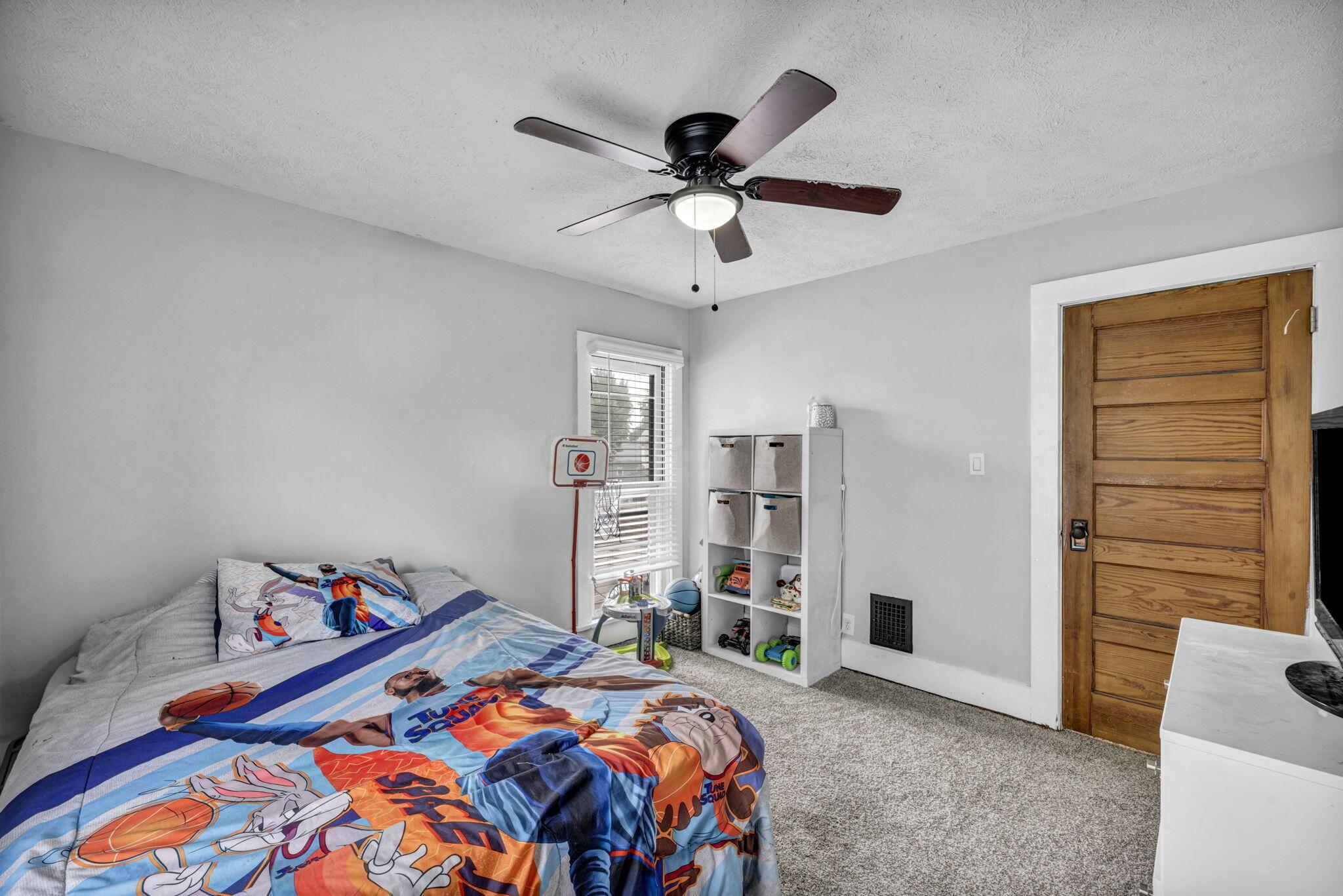 324 Short Street Property Photo 29