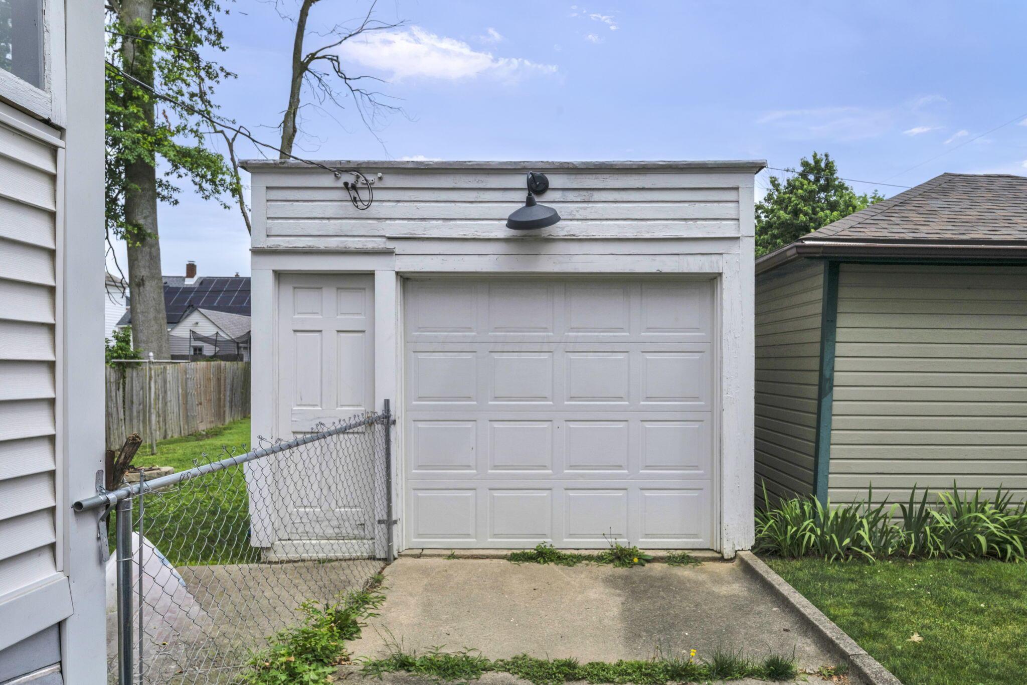 324 Short Street Property Photo 45