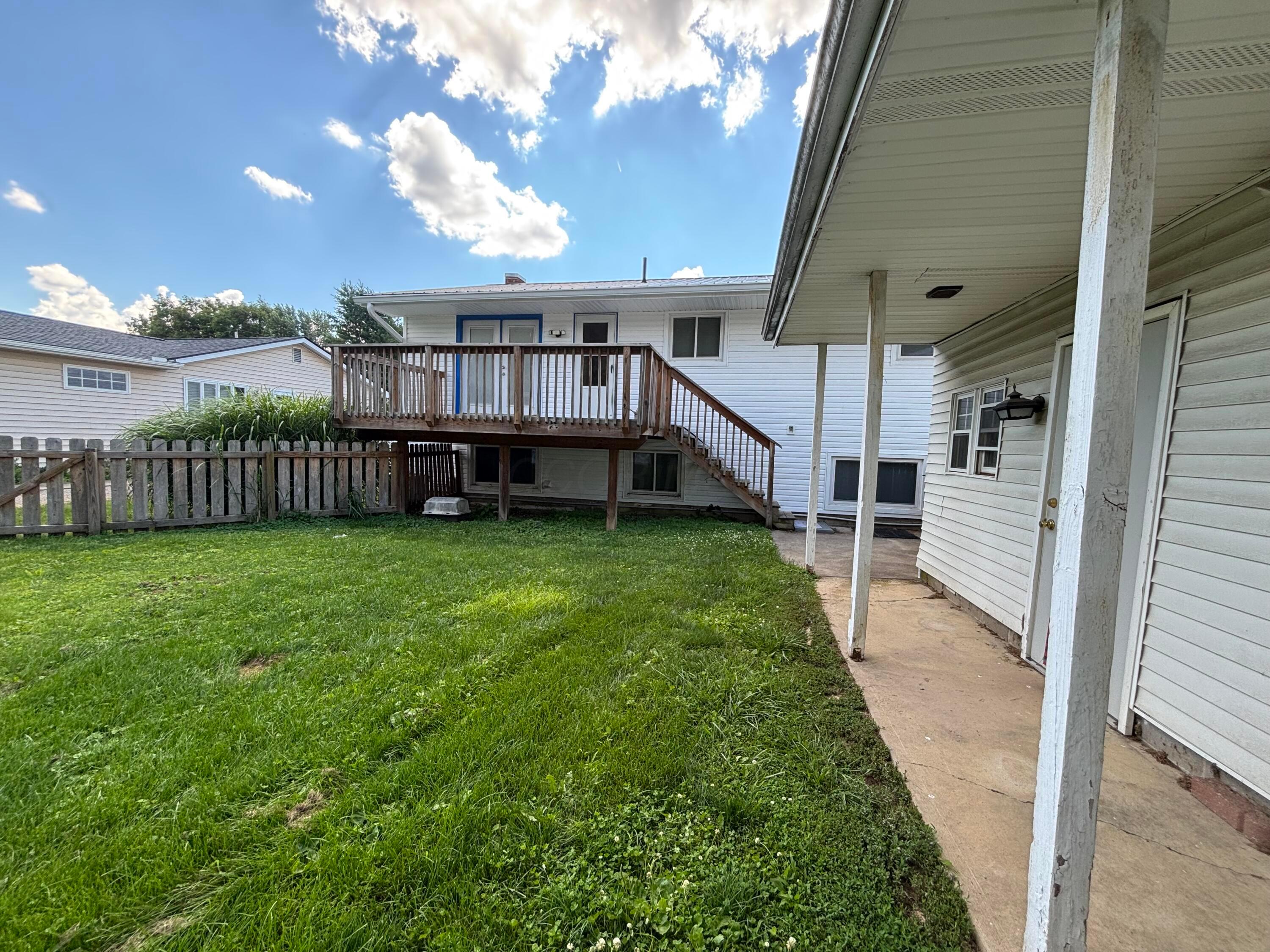 208 S Gordon Avenue Property Photo 2
