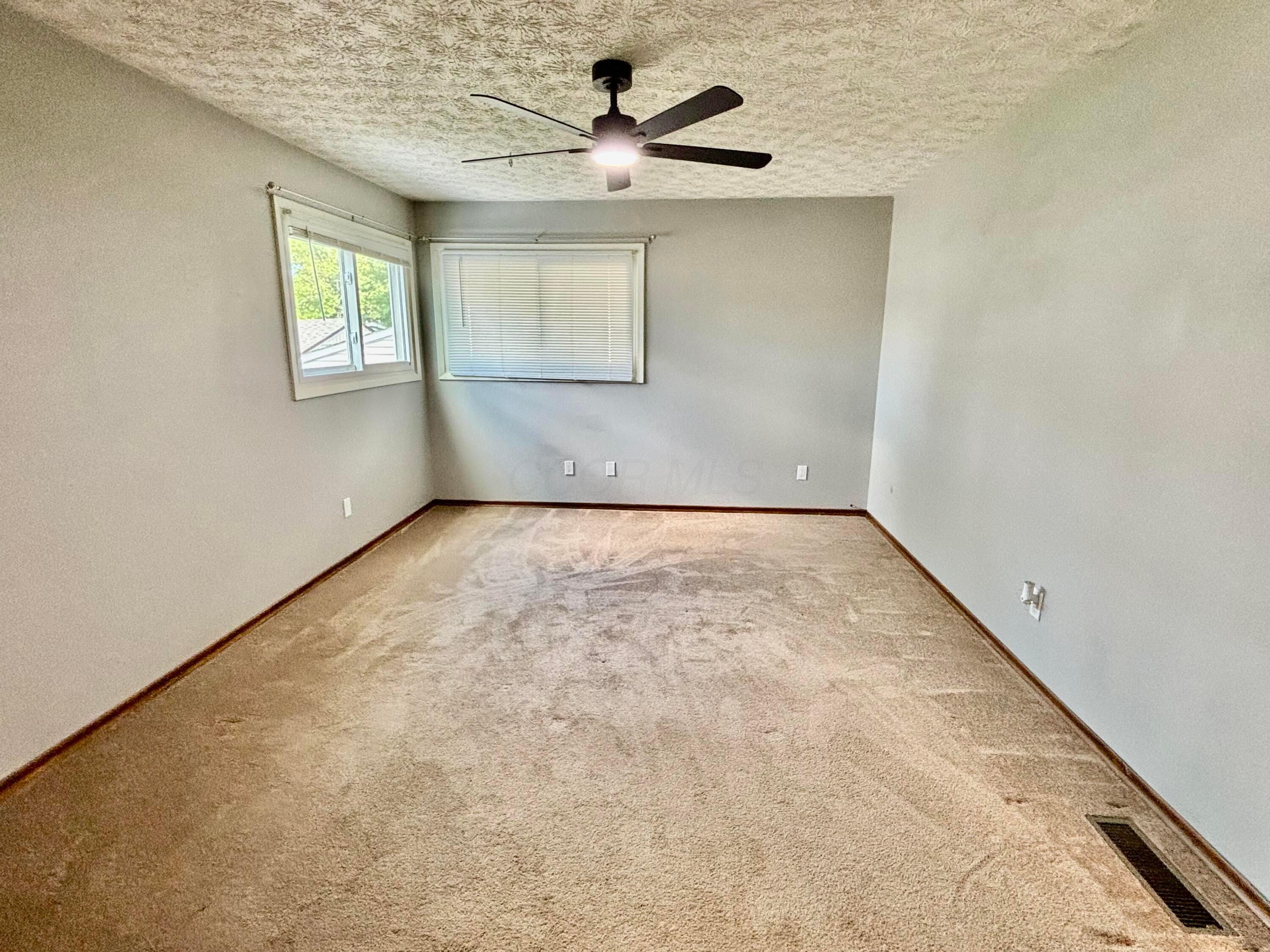 208 S Gordon Avenue Property Photo 12