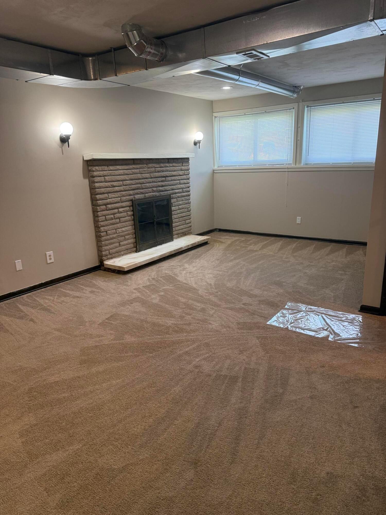 208 S Gordon Avenue Property Photo 16