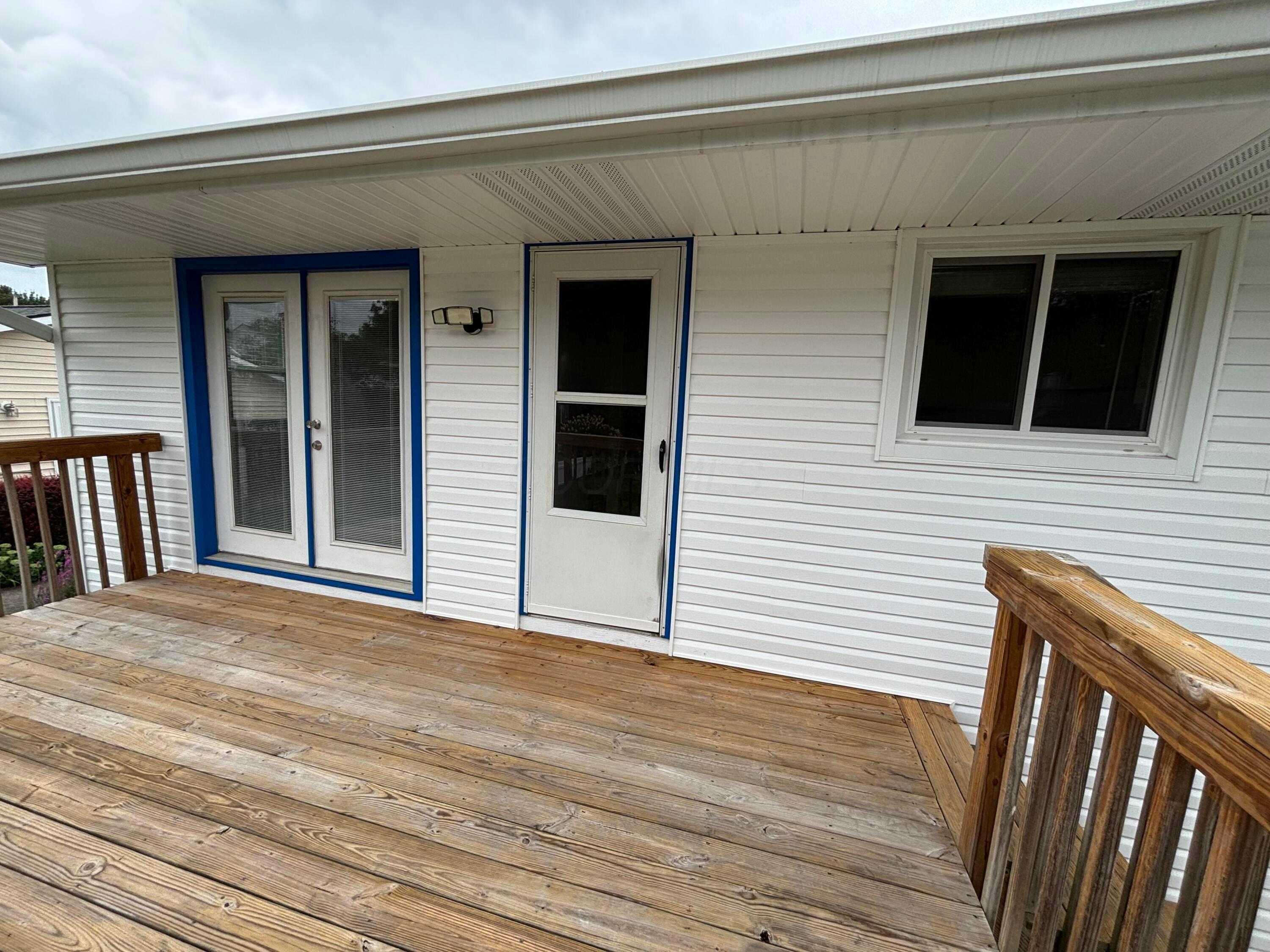 208 S Gordon Avenue Property Photo 21