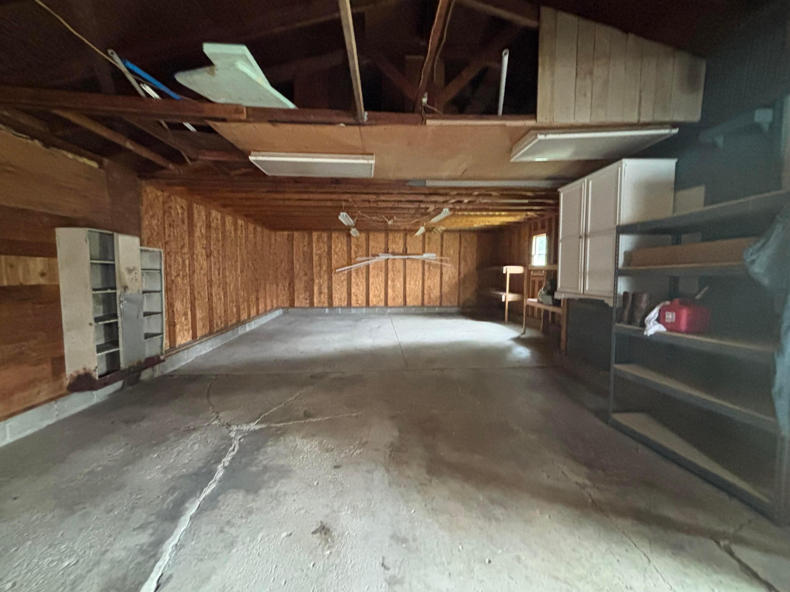 208 S Gordon Avenue Property Photo 31