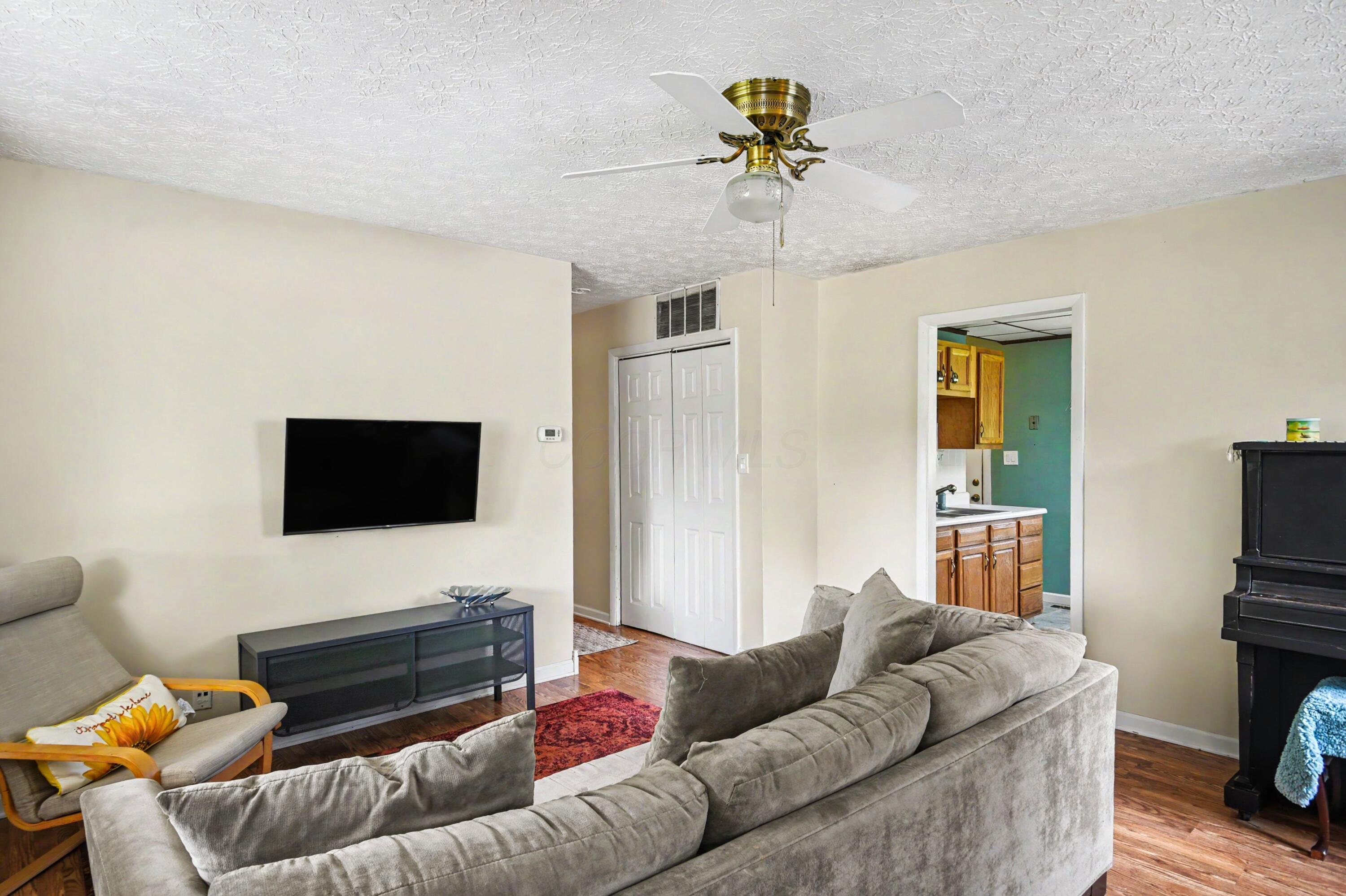 3791 Westbrook Drive Property Photo 5