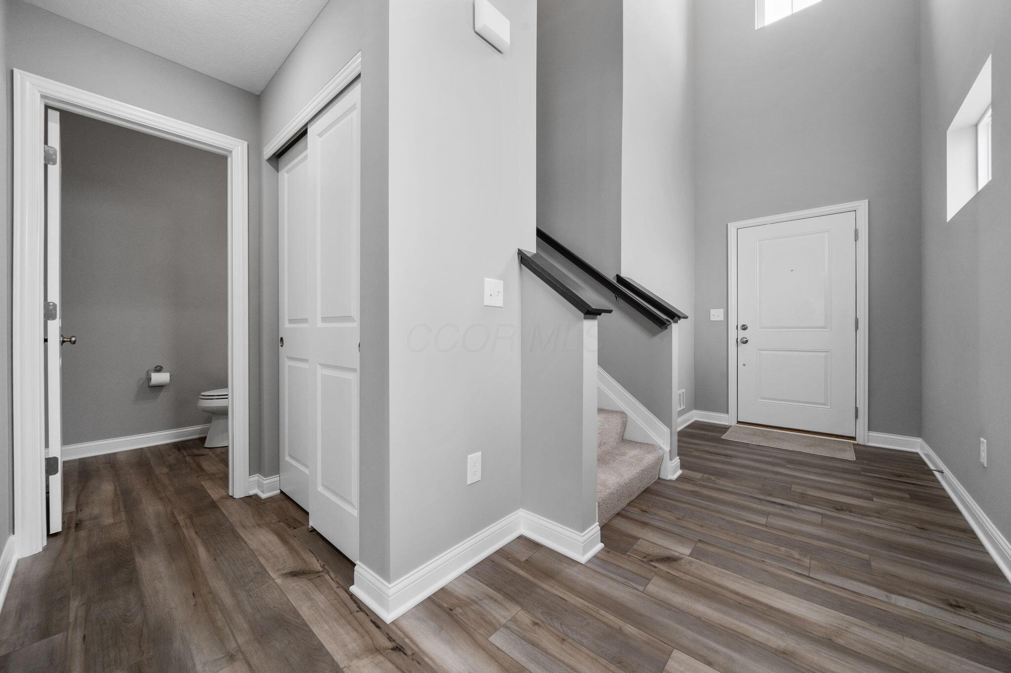 7035 Ashford Way Property Photo 12