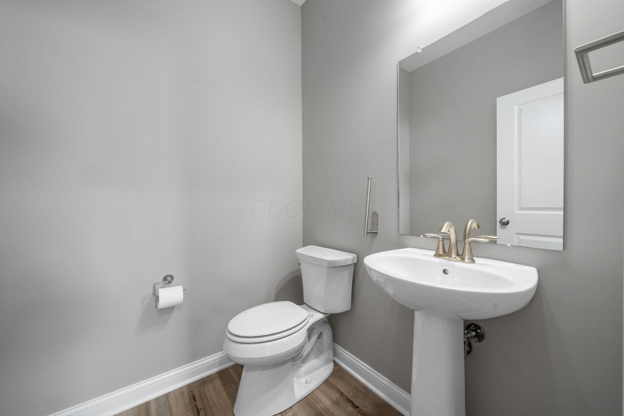 7035 Ashford Way Property Photo 13