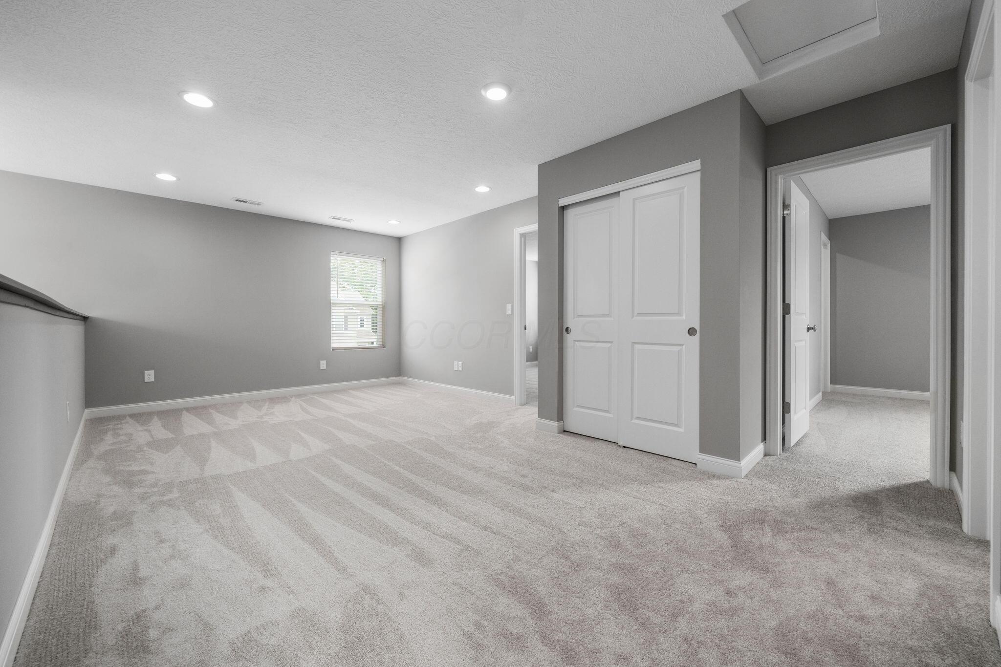7035 Ashford Way Property Photo 20