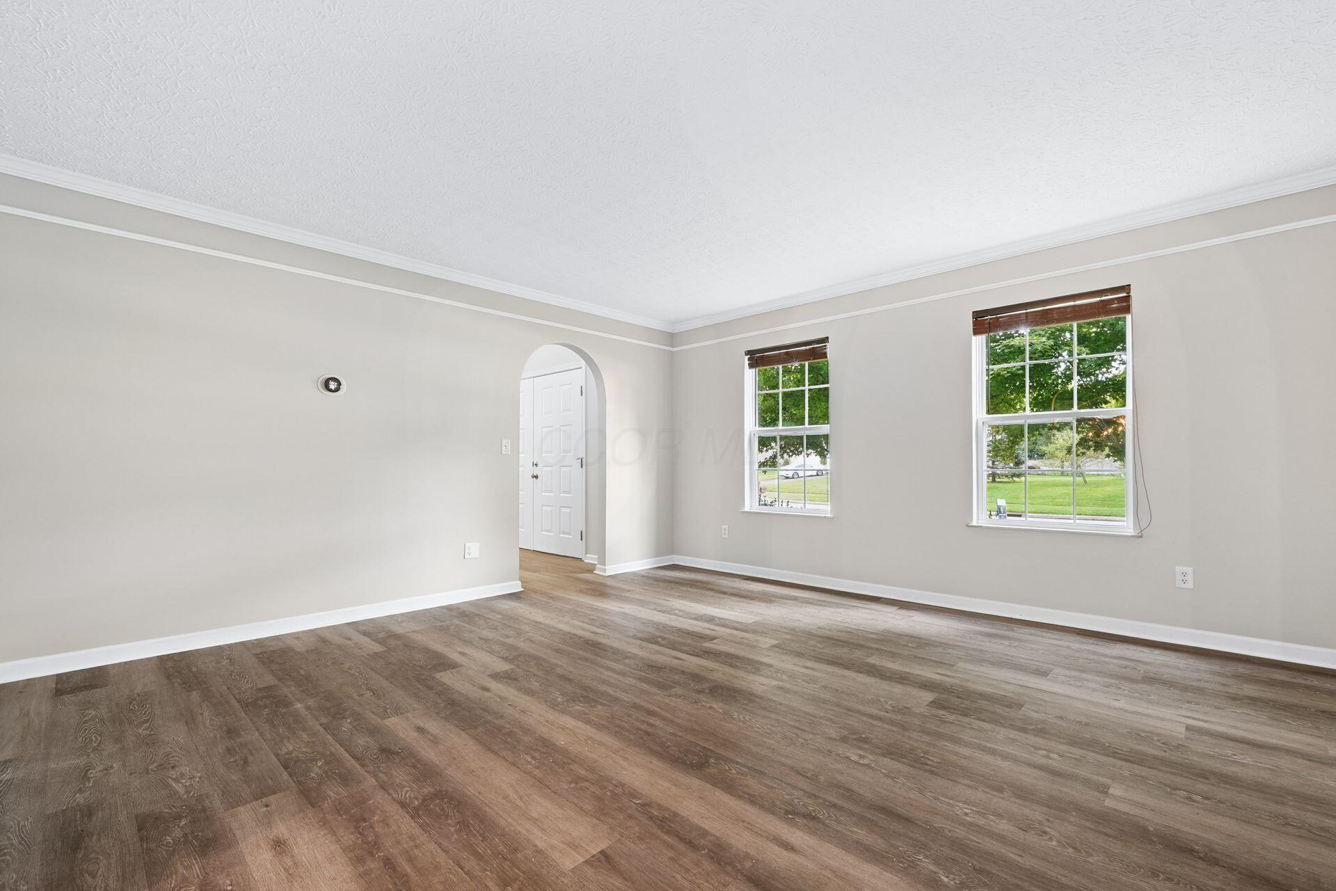 124 Long Hollow Drive Property Photo 4