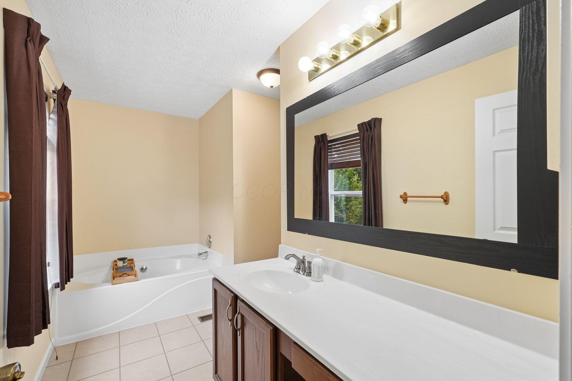 124 Long Hollow Drive Property Photo 37