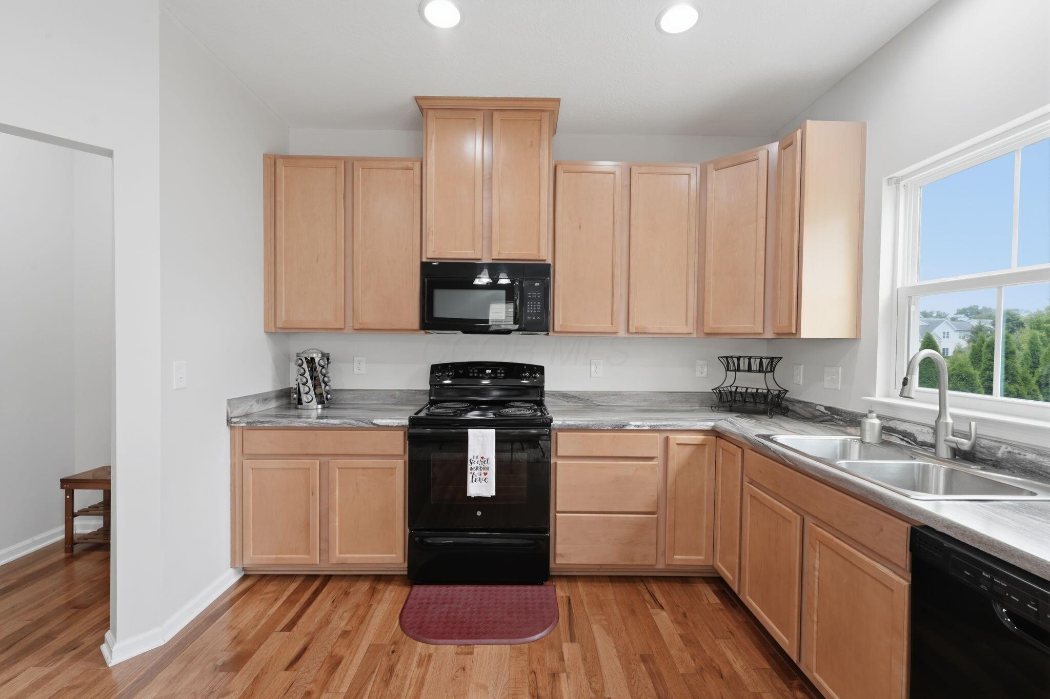 7682 Scioto Crossing Boulevard, 21 Property Photo 10
