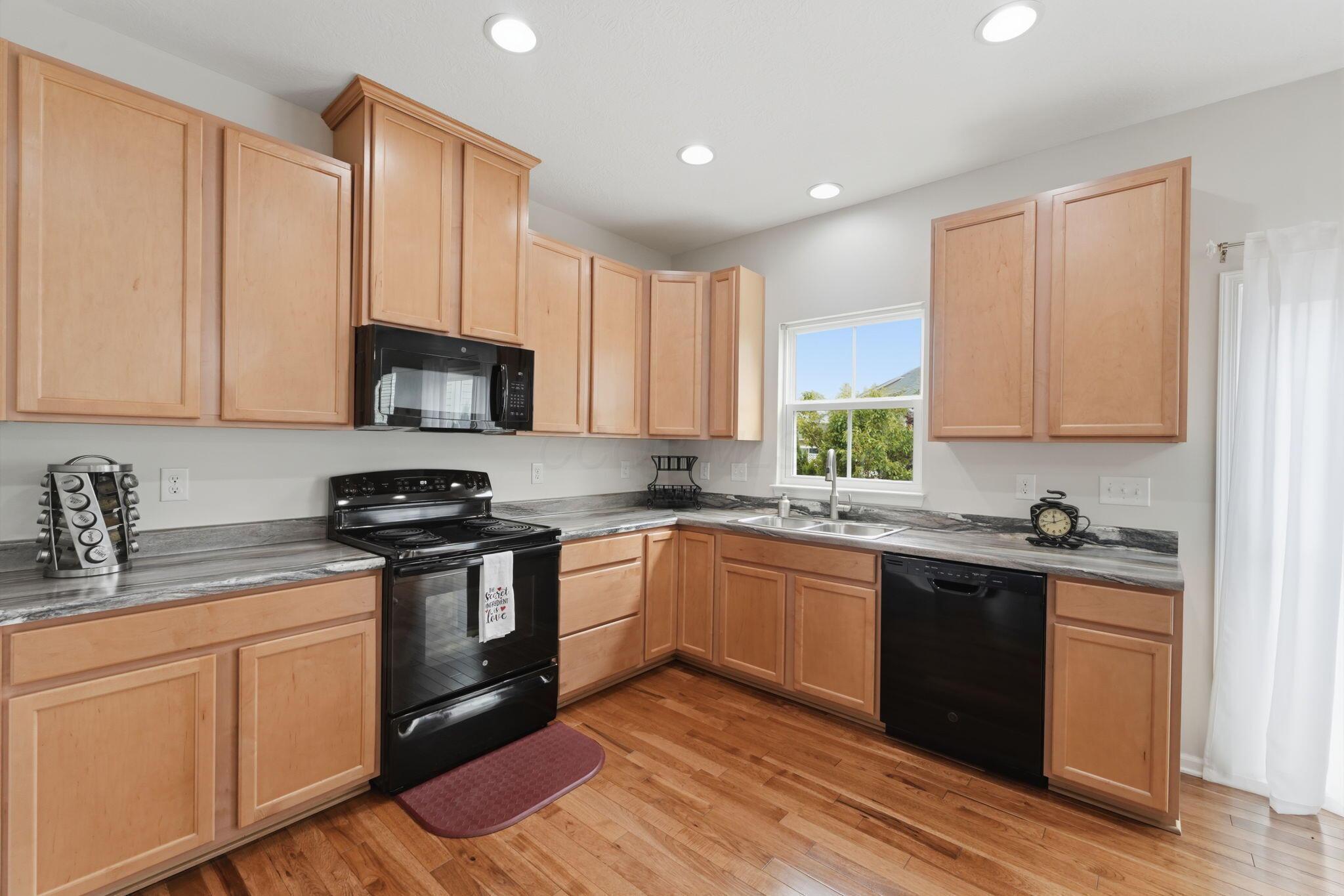 7682 Scioto Crossing Boulevard, 21 Property Photo 11