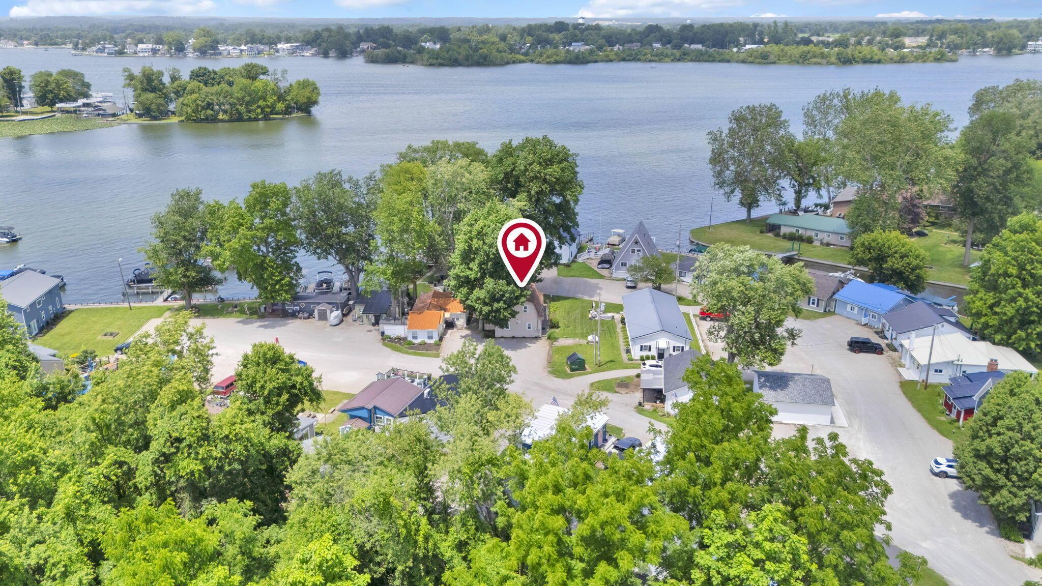13957 Custers Point Road Ne Property Photo 3
