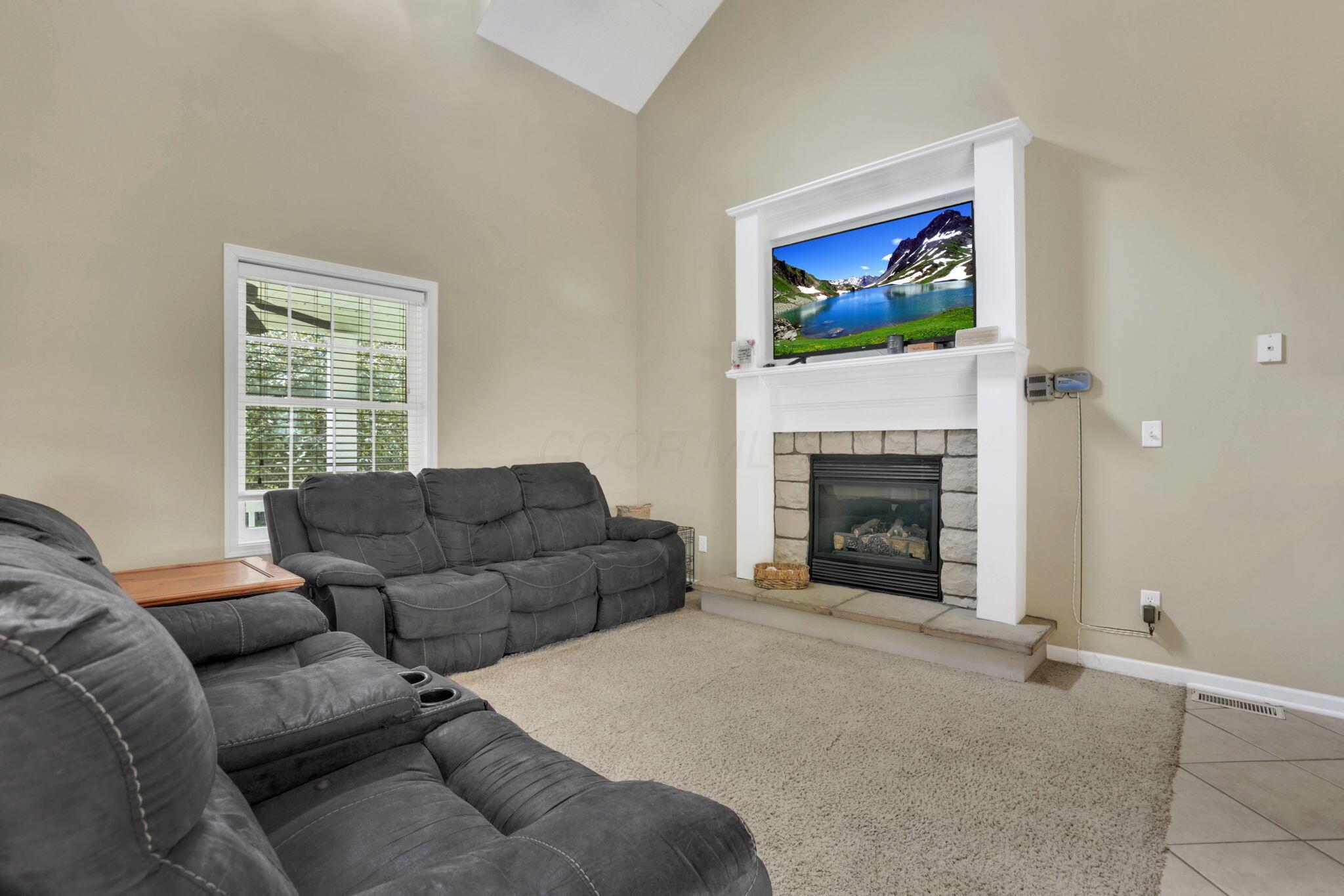 10256 4th Street Property Photo 11