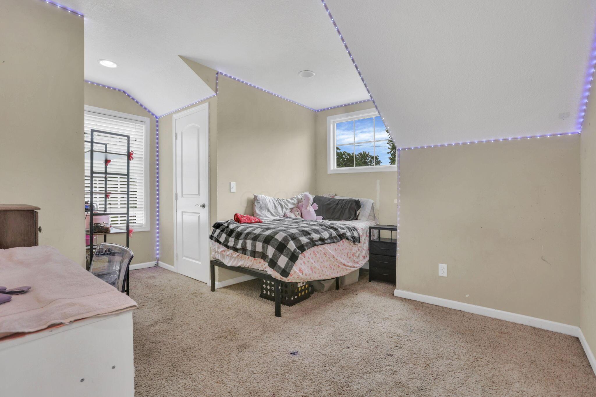 10256 4th Street Property Photo 37