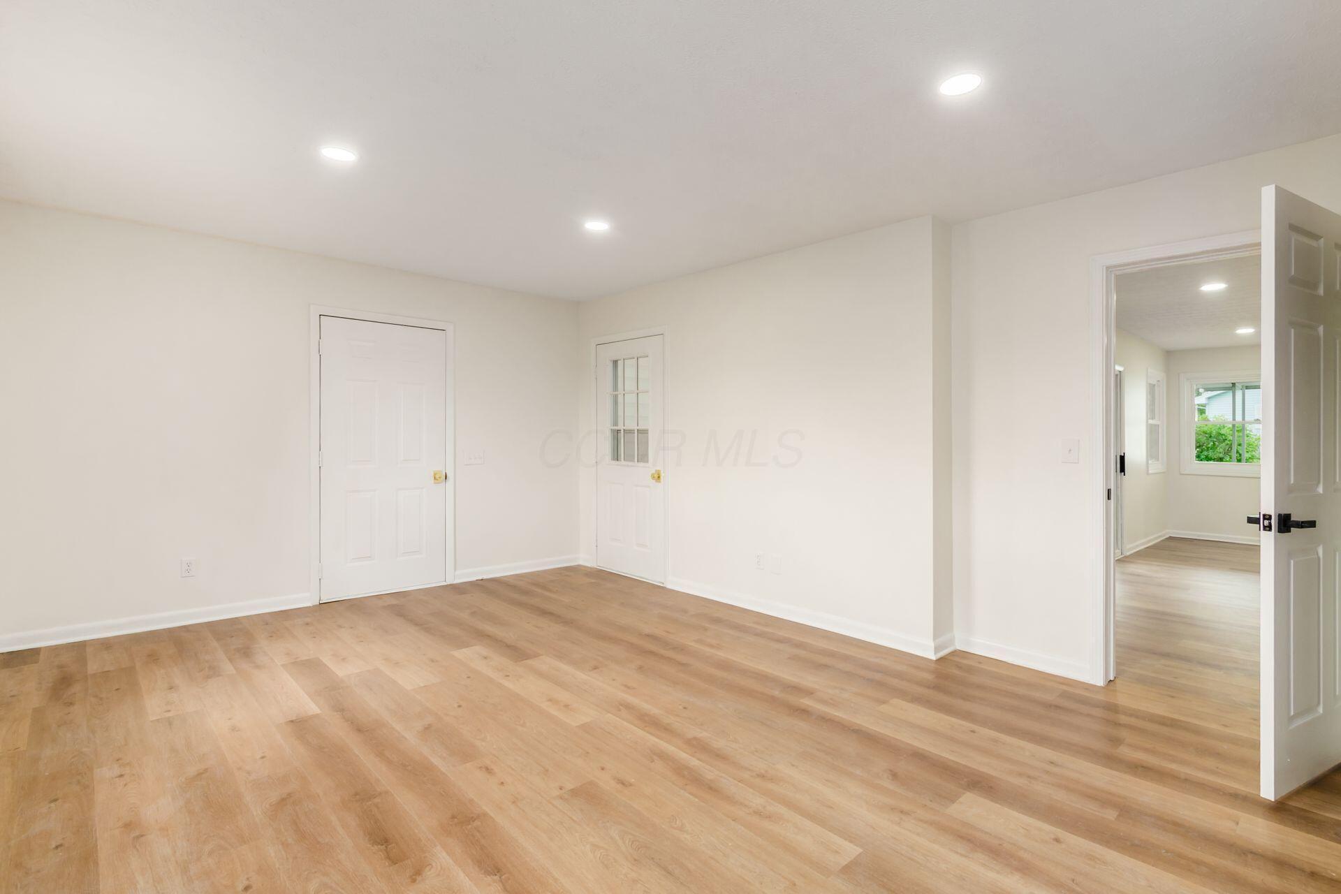 12635 Clark Drive Property Photo 32