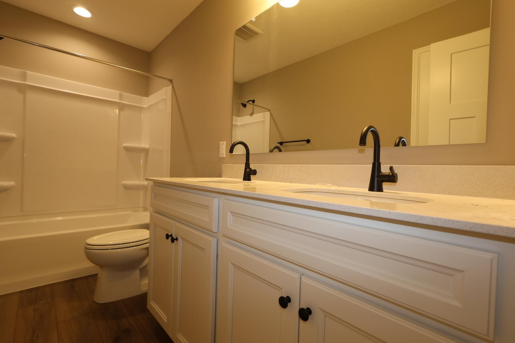 1191 Jeffrey Lane Property Photo 11