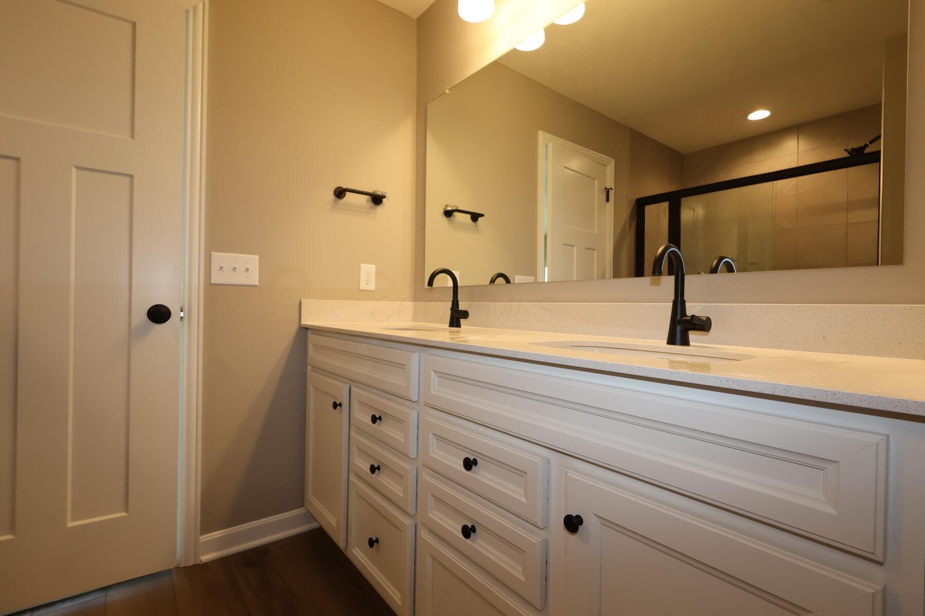1191 Jeffrey Lane Property Photo 16
