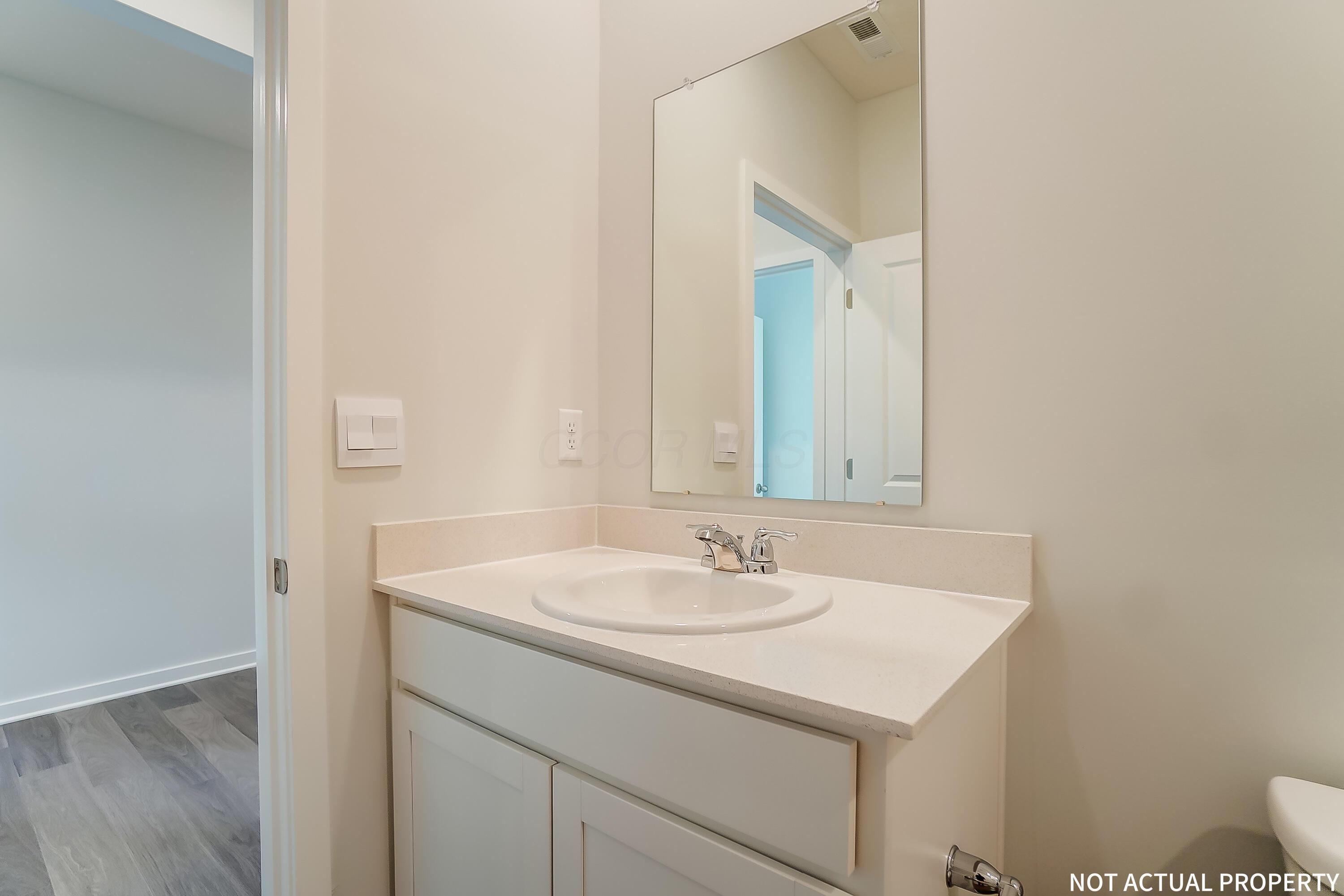 1129 Sherwood Loop Property Photo 18