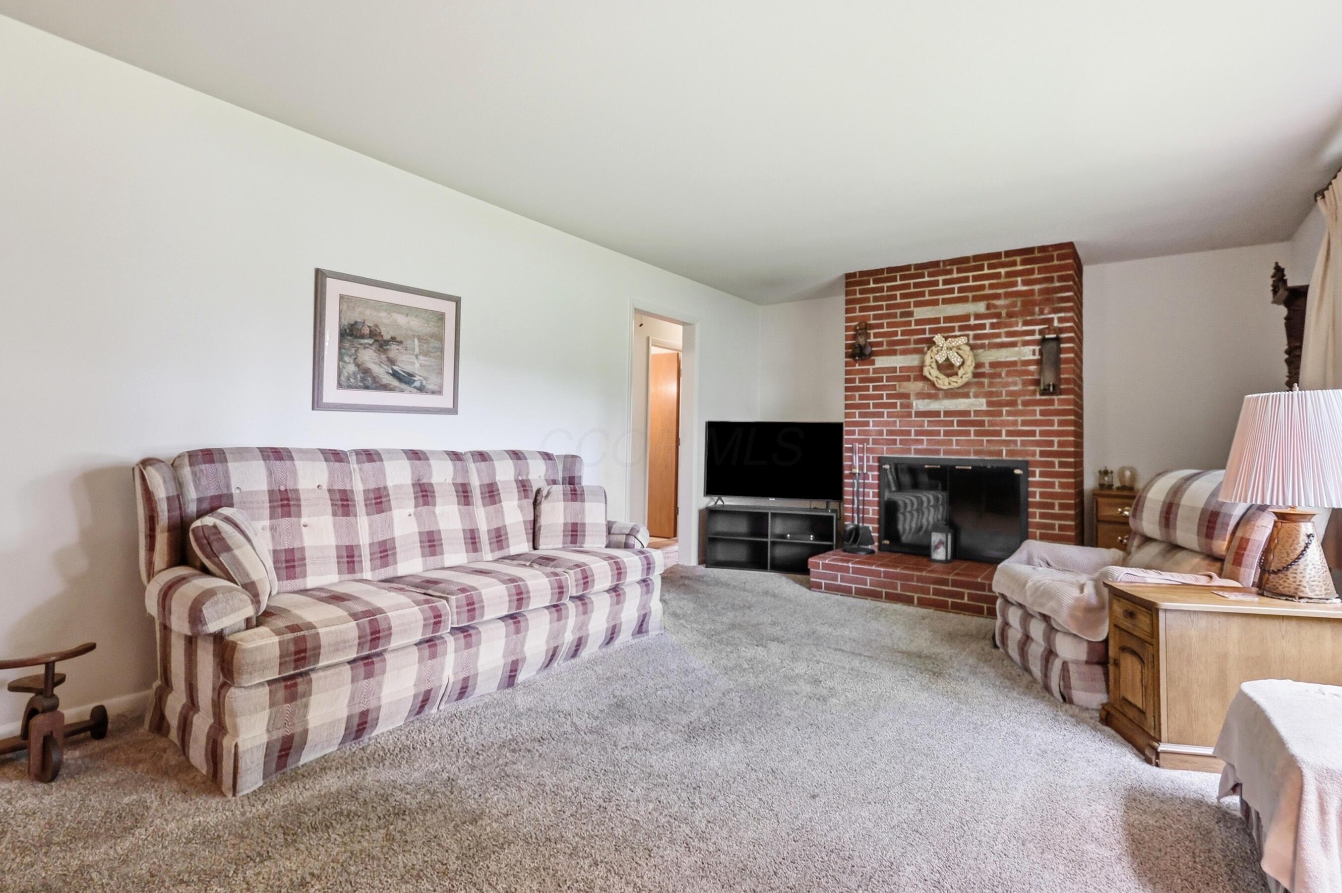 3059 Troehler Road Property Photo 8