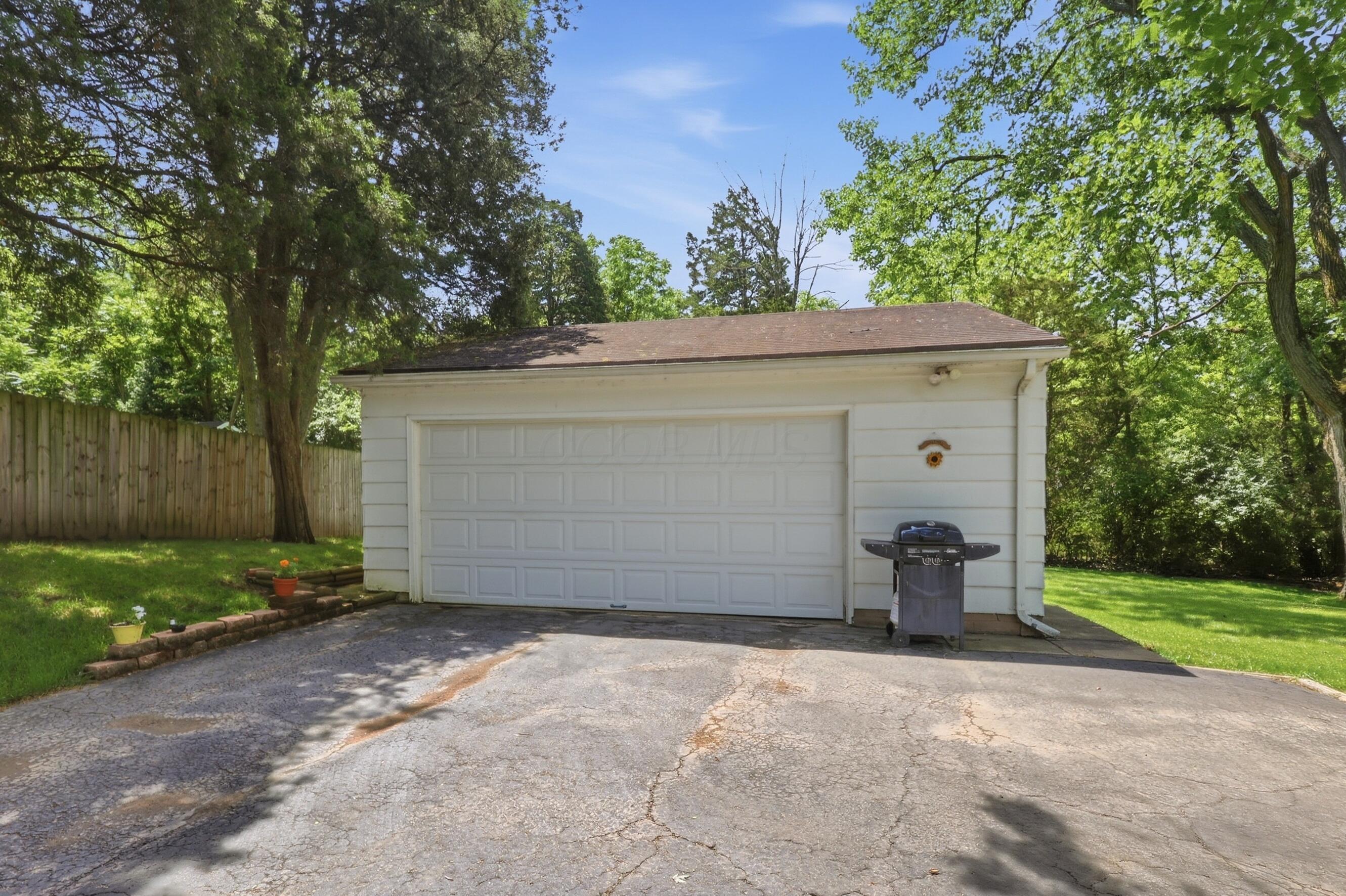 3059 Troehler Road Property Photo 35