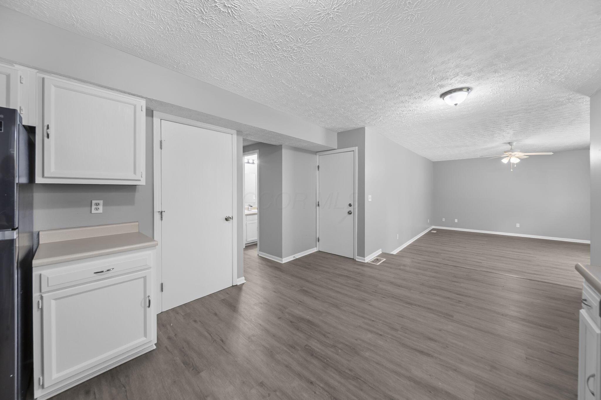 2392 Minerva Park Place Property Photo 11