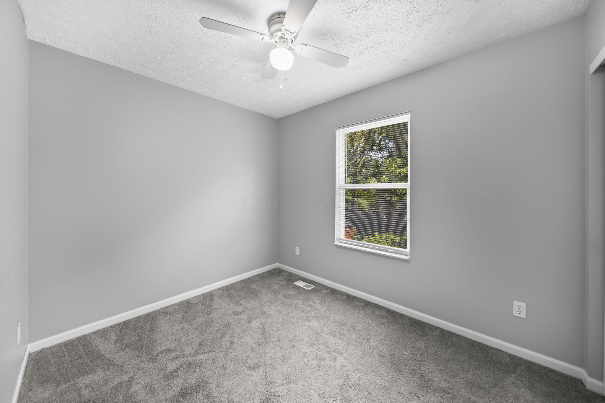 2392 Minerva Park Place Property Photo 28