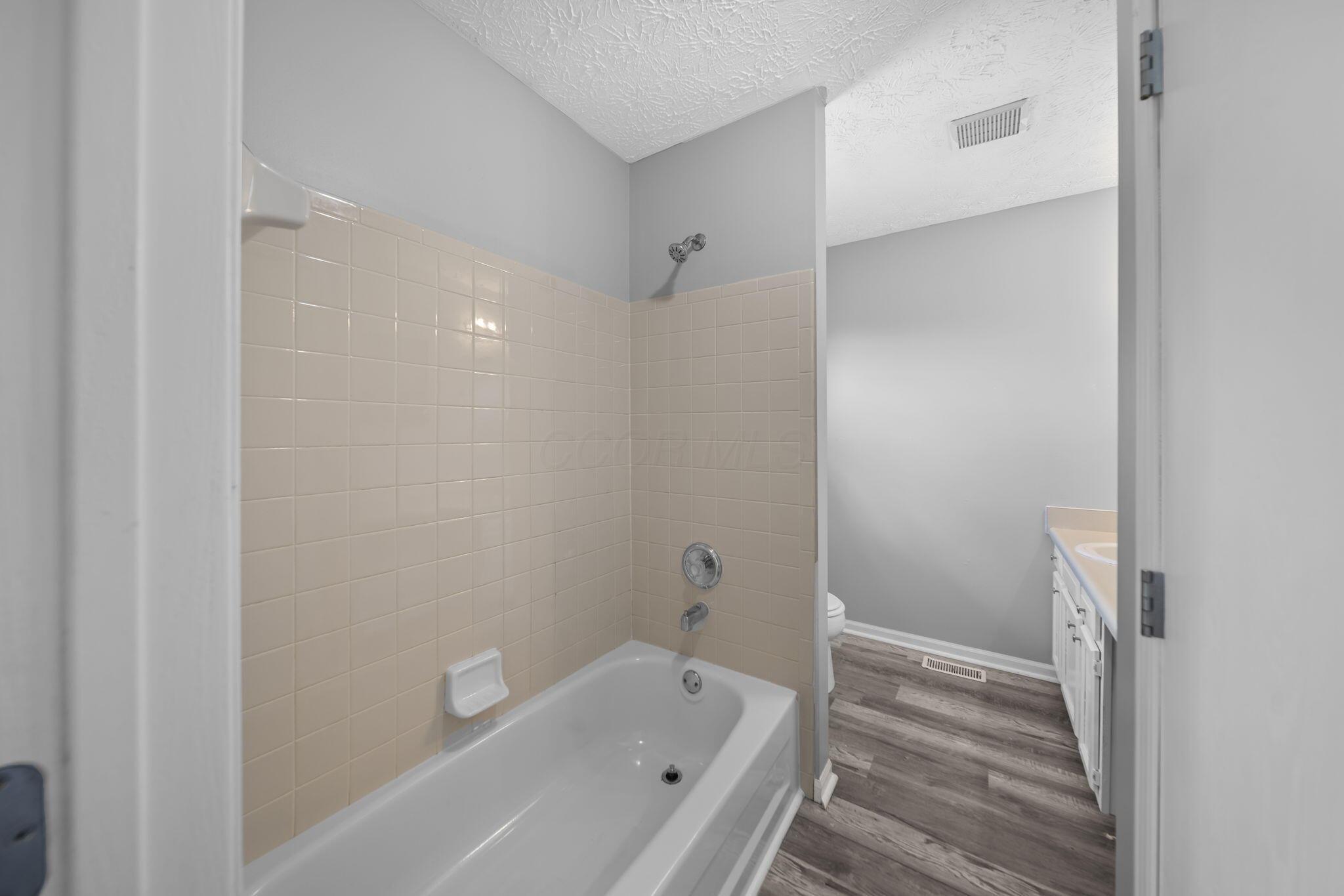 2392 Minerva Park Place Property Photo 35