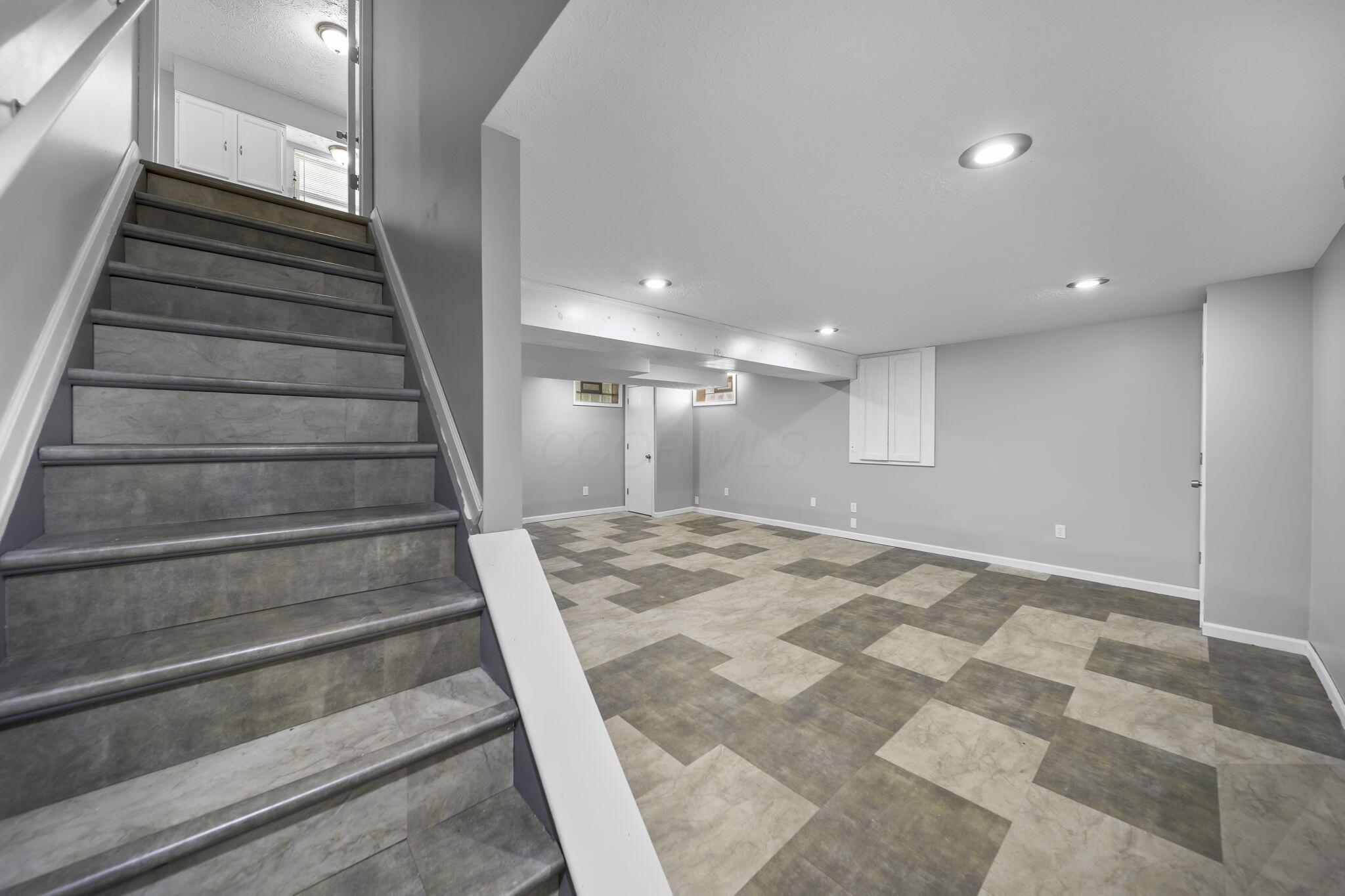 2392 Minerva Park Place Property Photo 43