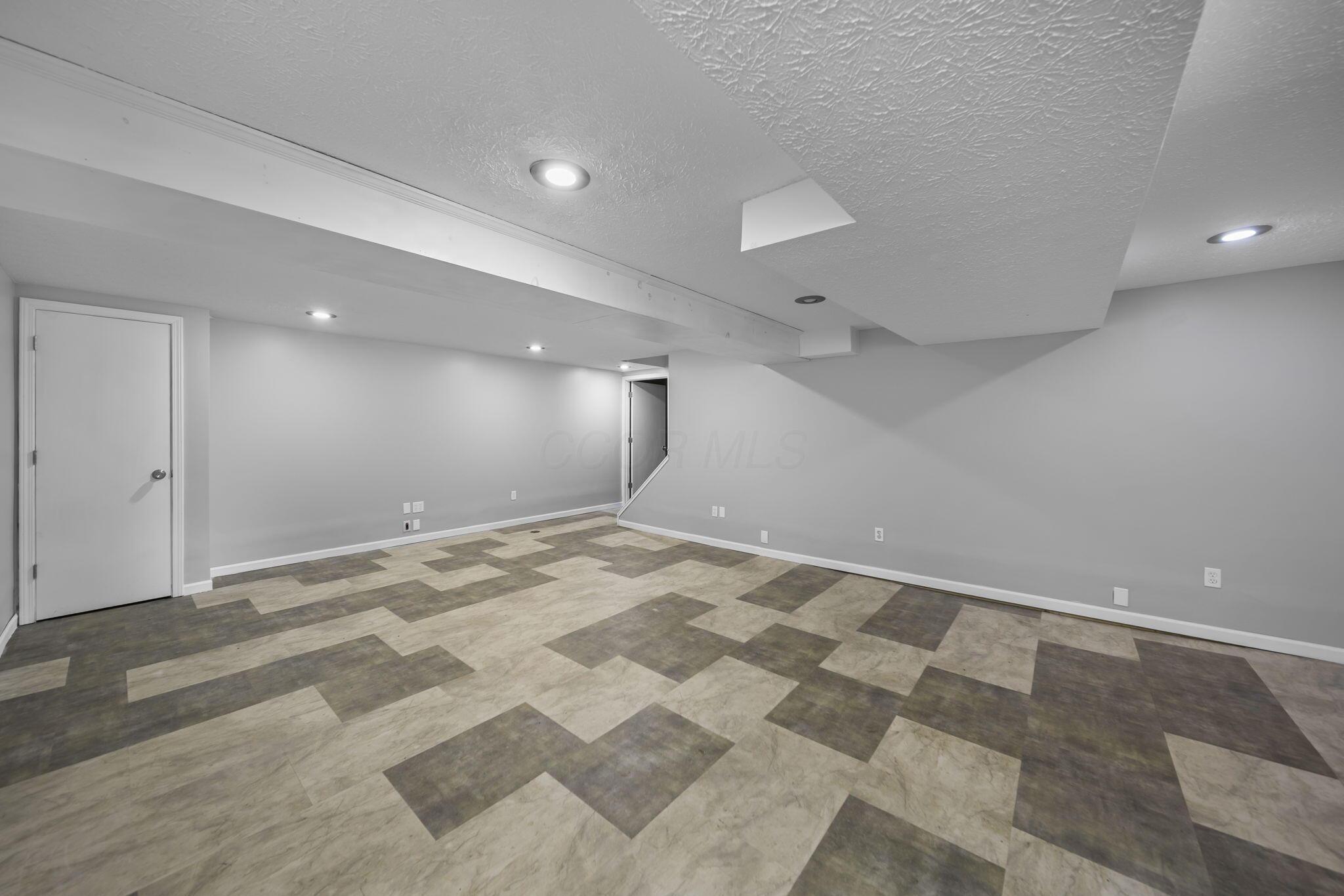 2392 Minerva Park Place Property Photo 46
