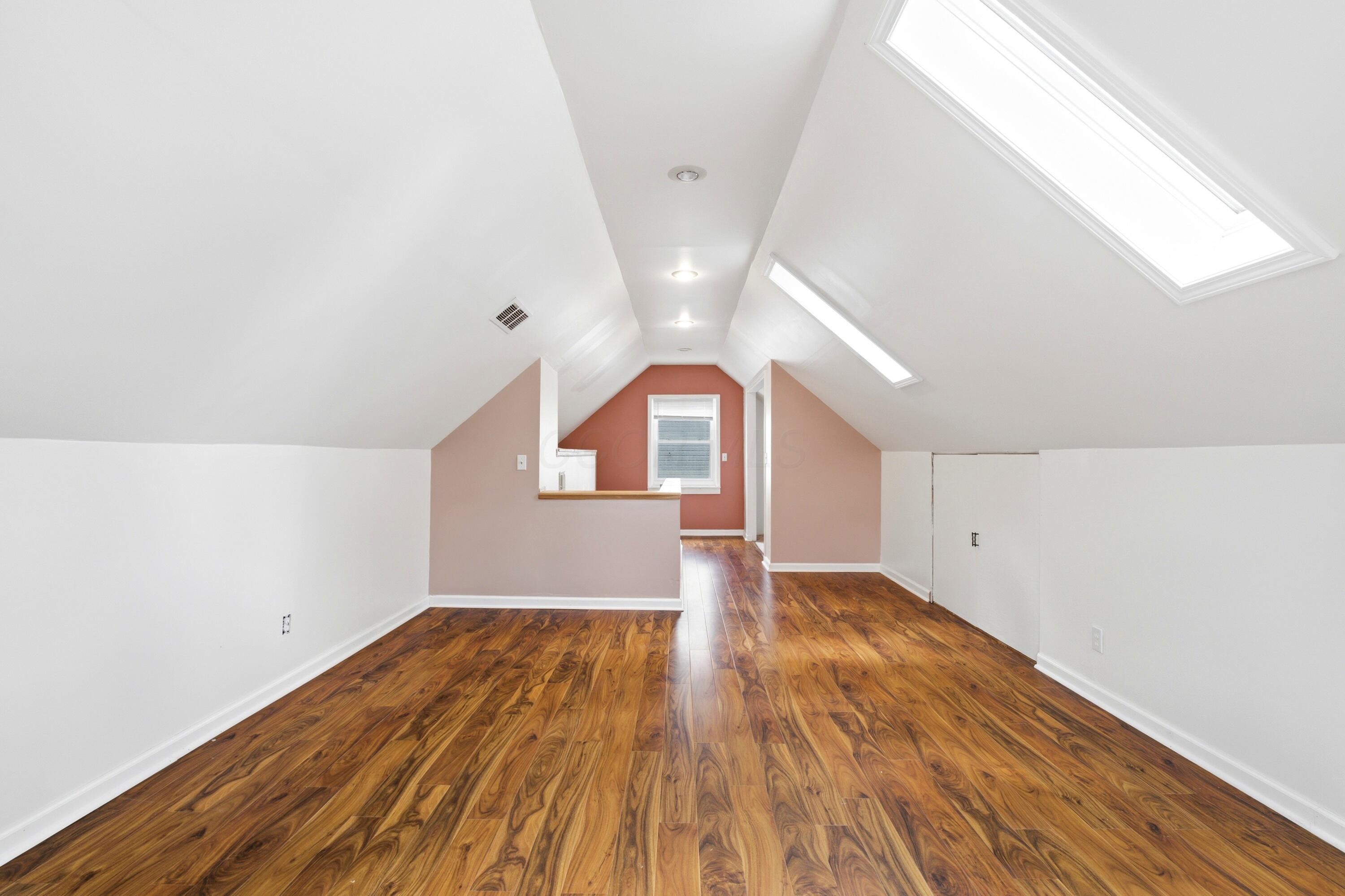 3350 Walmar Drive Property Photo 33