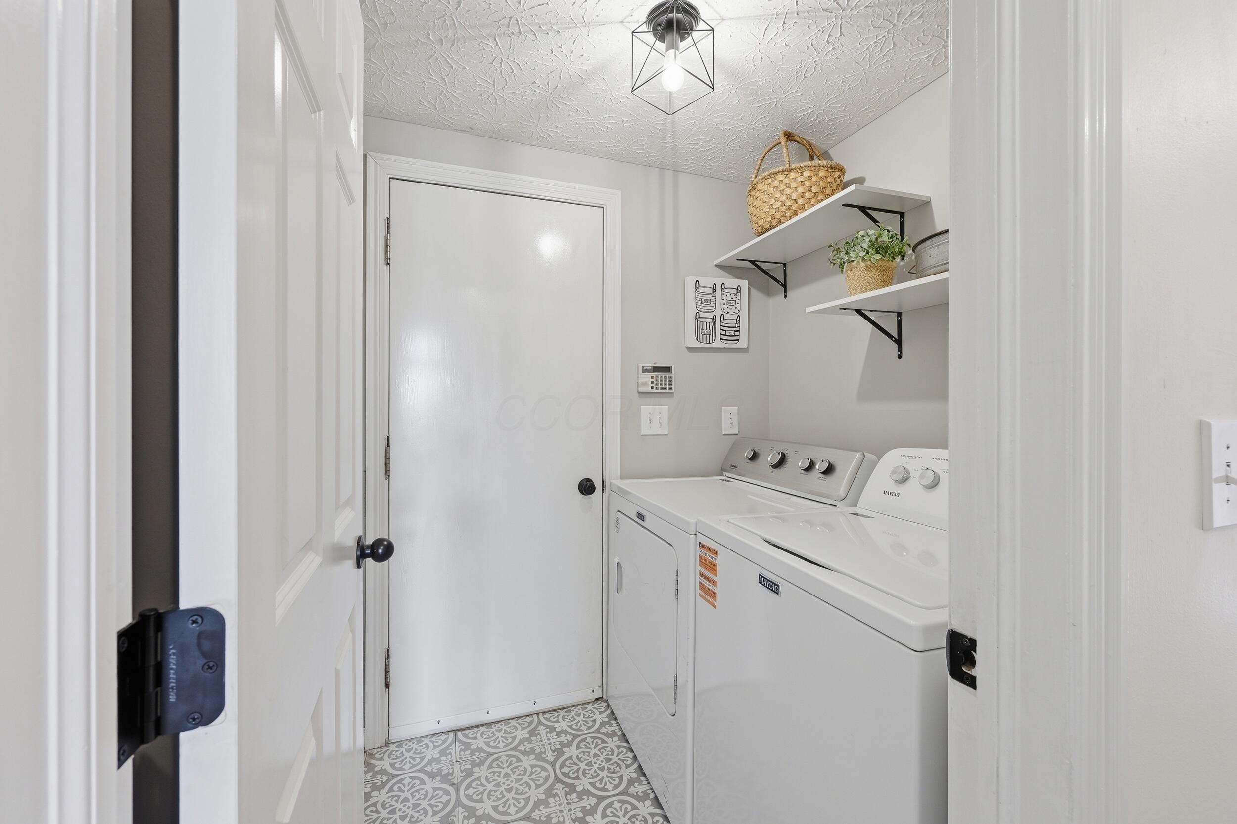 8164 Glenmore Drive Property Photo 25