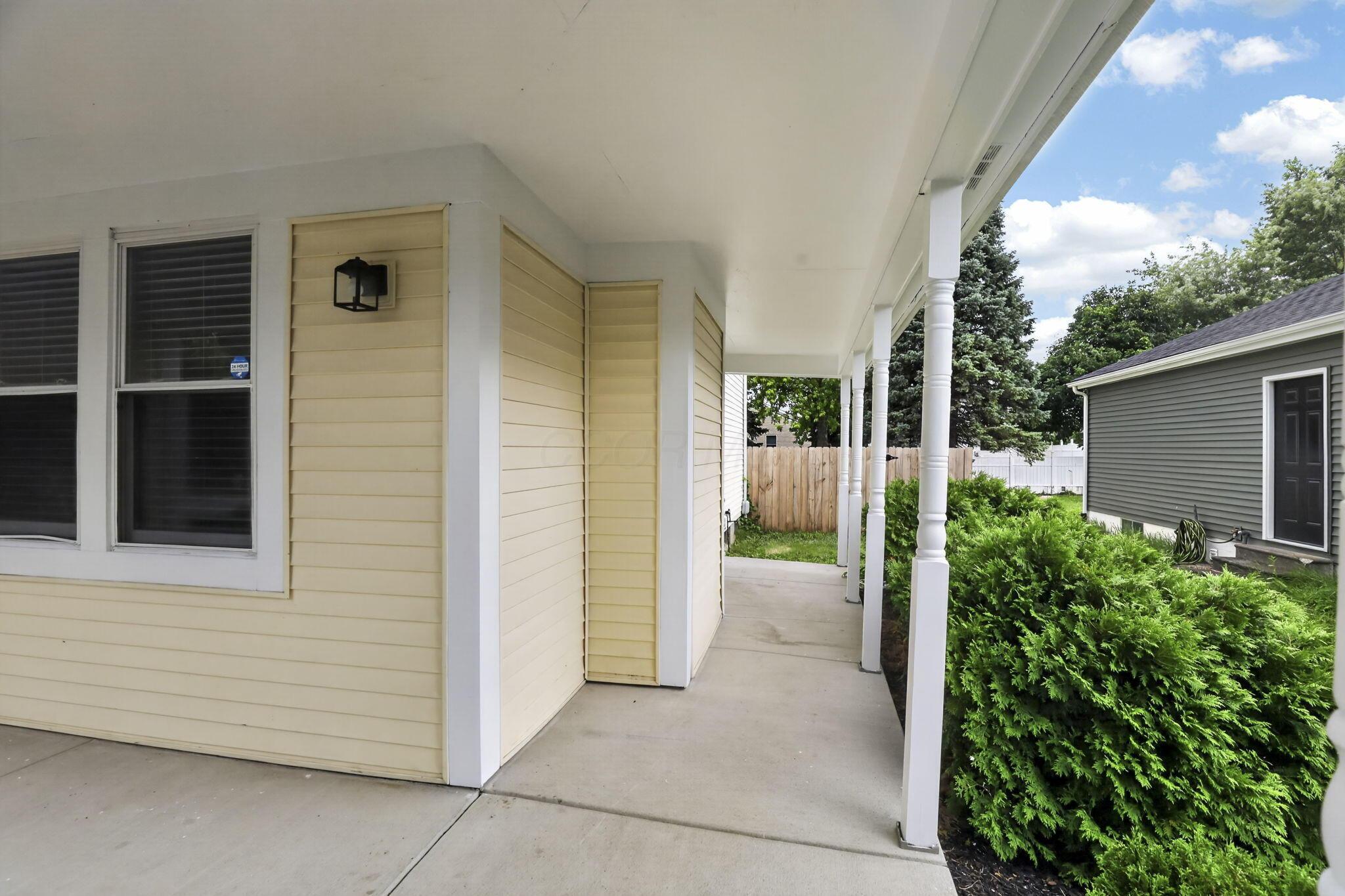 2425 Dunsworth Drive Property Photo 5