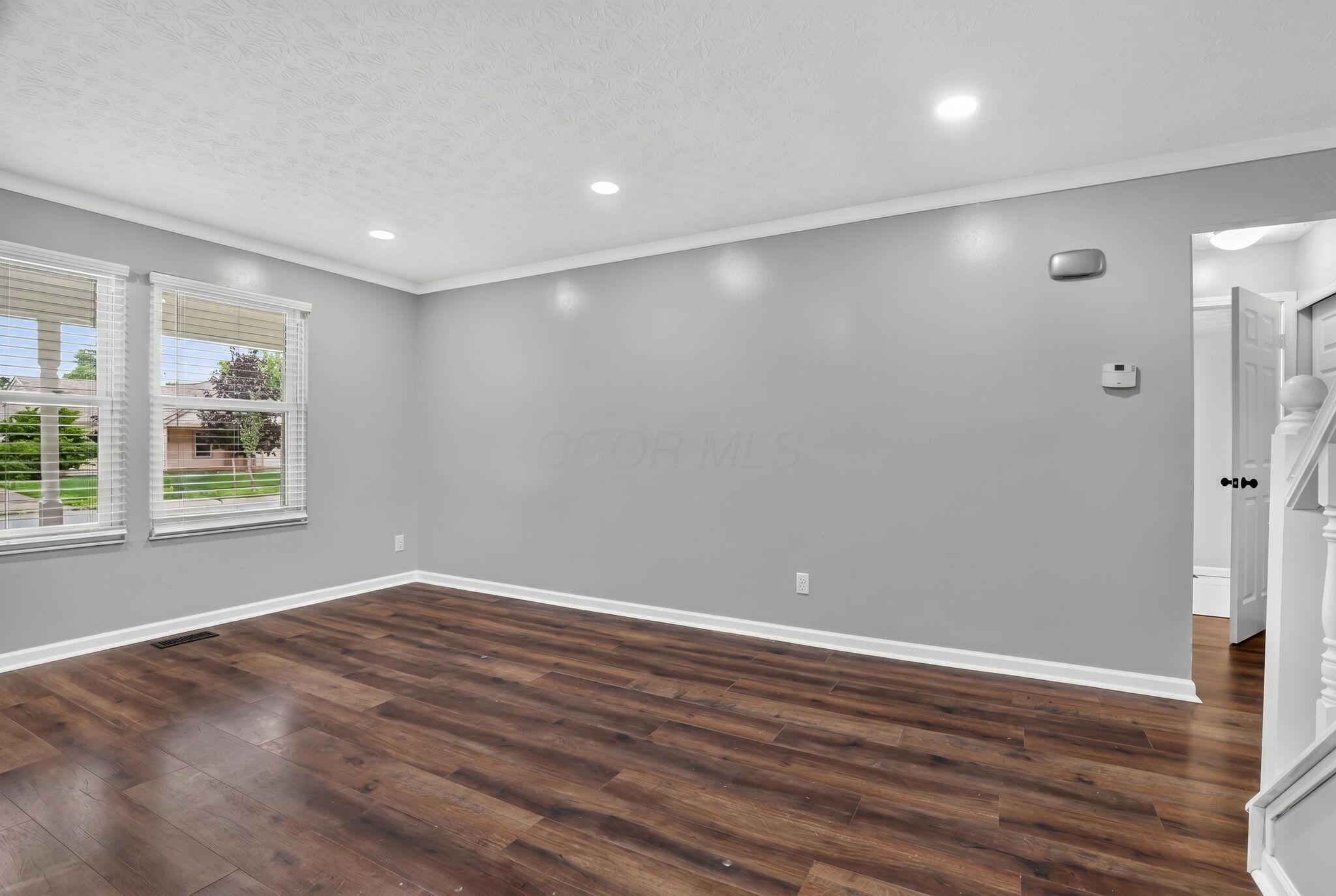 2425 Dunsworth Drive Property Photo 18