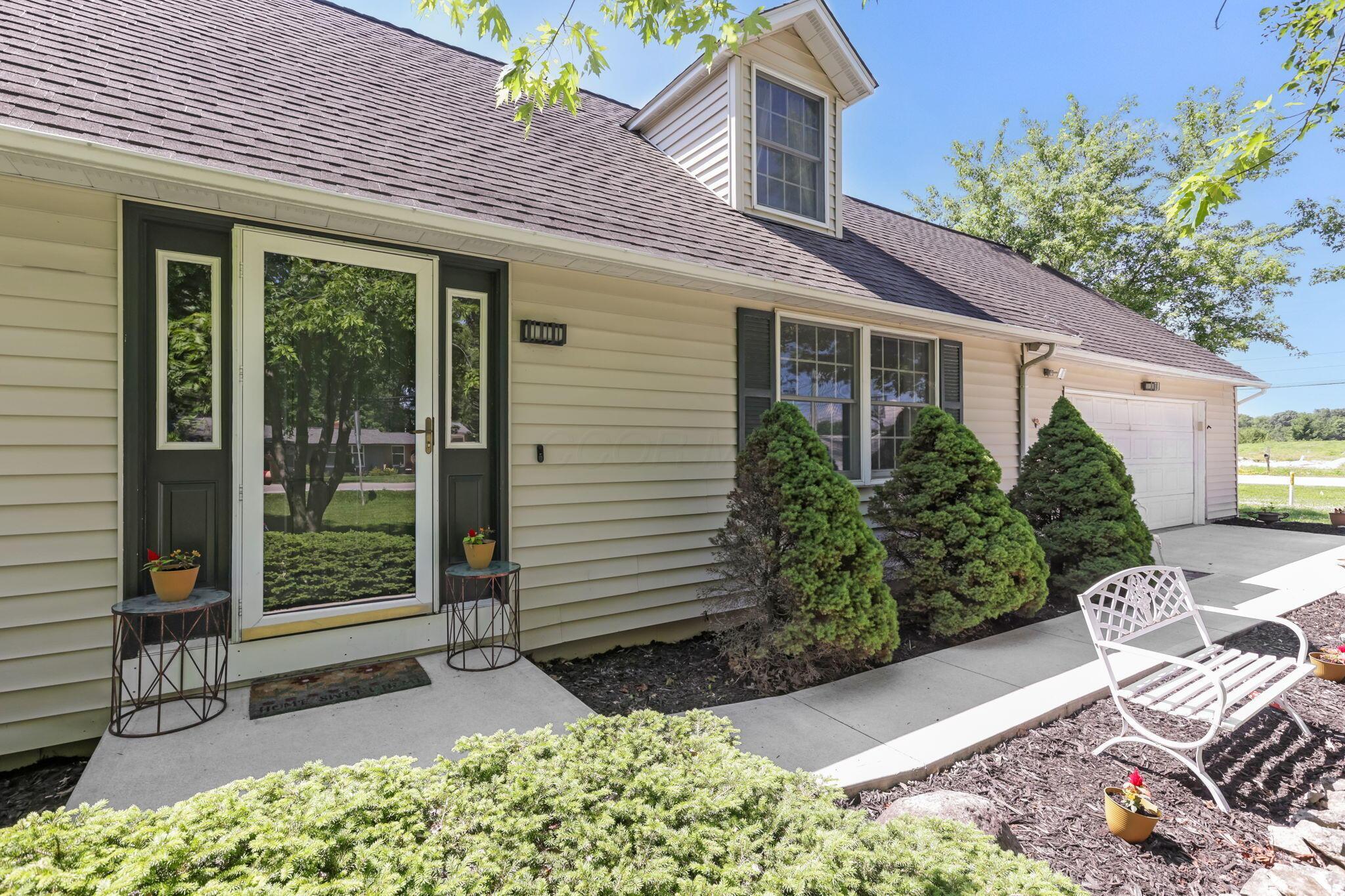 10221 Brock Road Property Photo 3