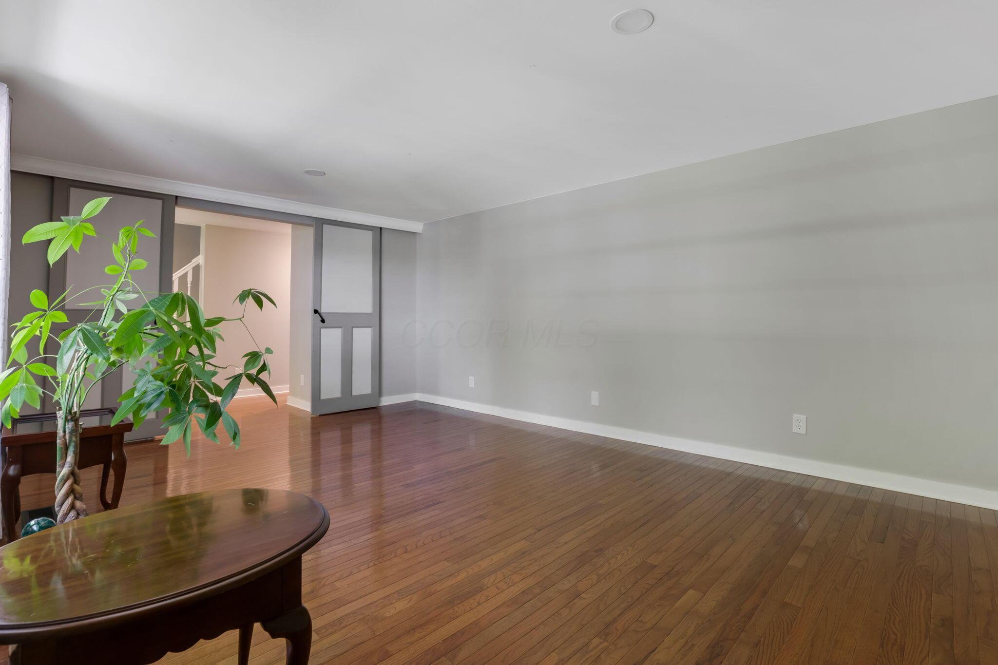 10221 Brock Road Property Photo 9