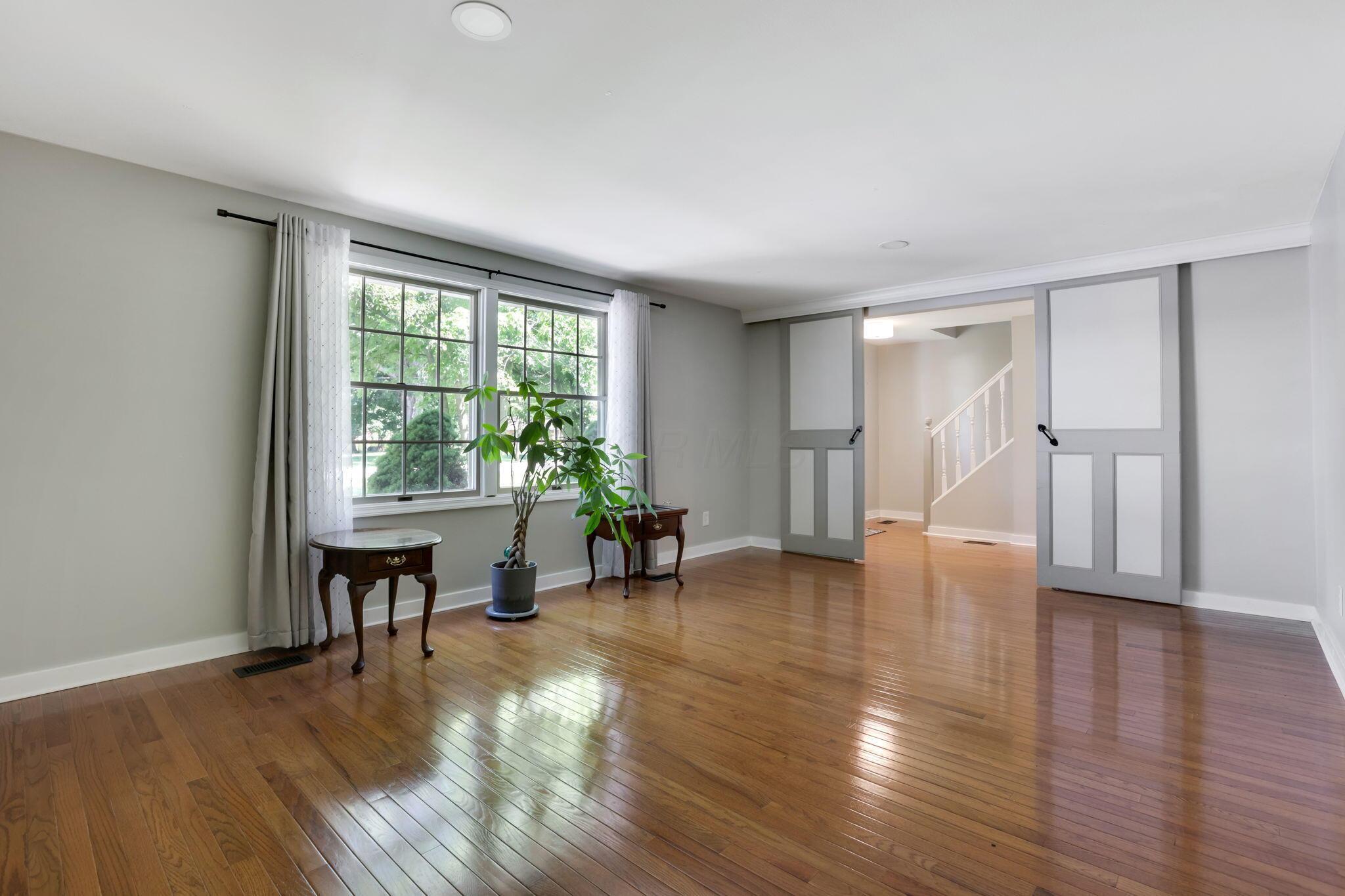 10221 Brock Road Property Photo 10