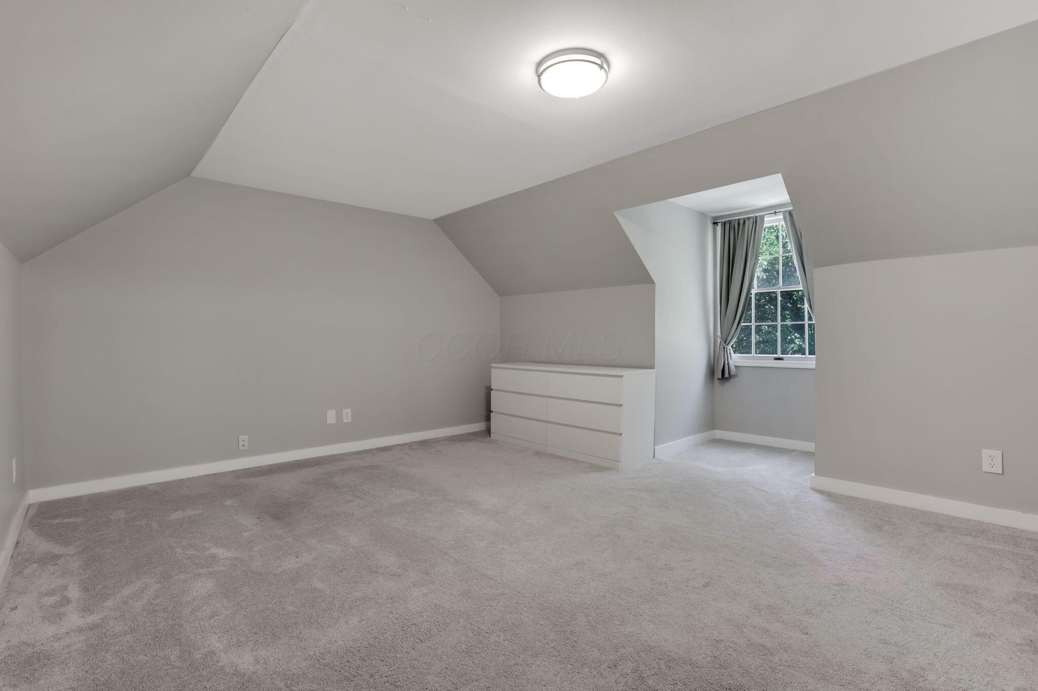 10221 Brock Road Property Photo 33