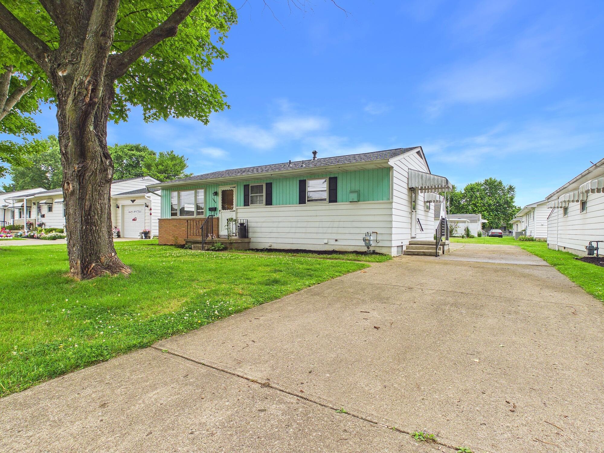1409 Beacon Street Property Photo 2