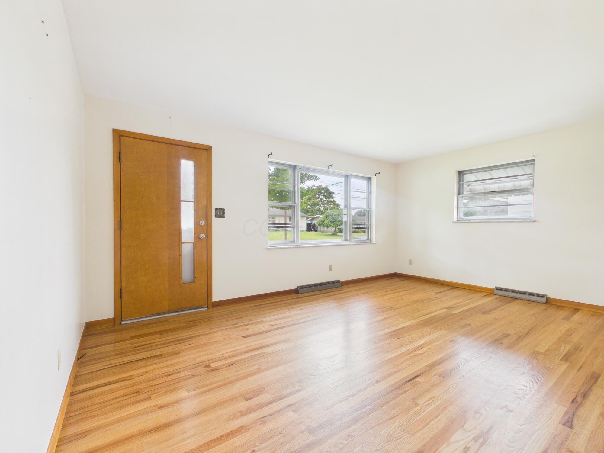 1409 Beacon Street Property Photo 8