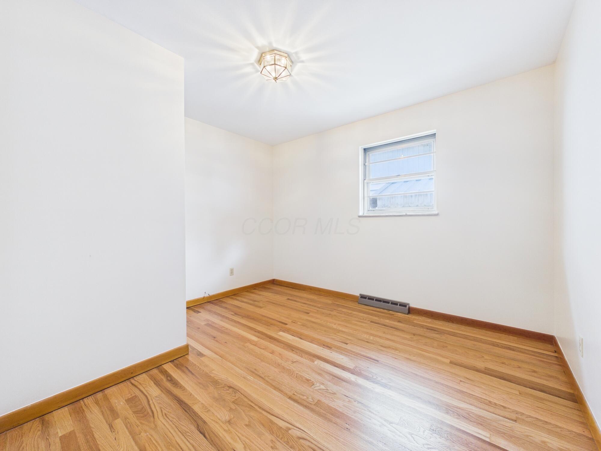 1409 Beacon Street Property Photo 14