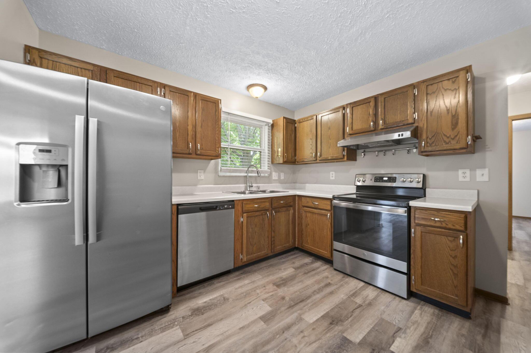 3325 Culloden Court Property Photo 10
