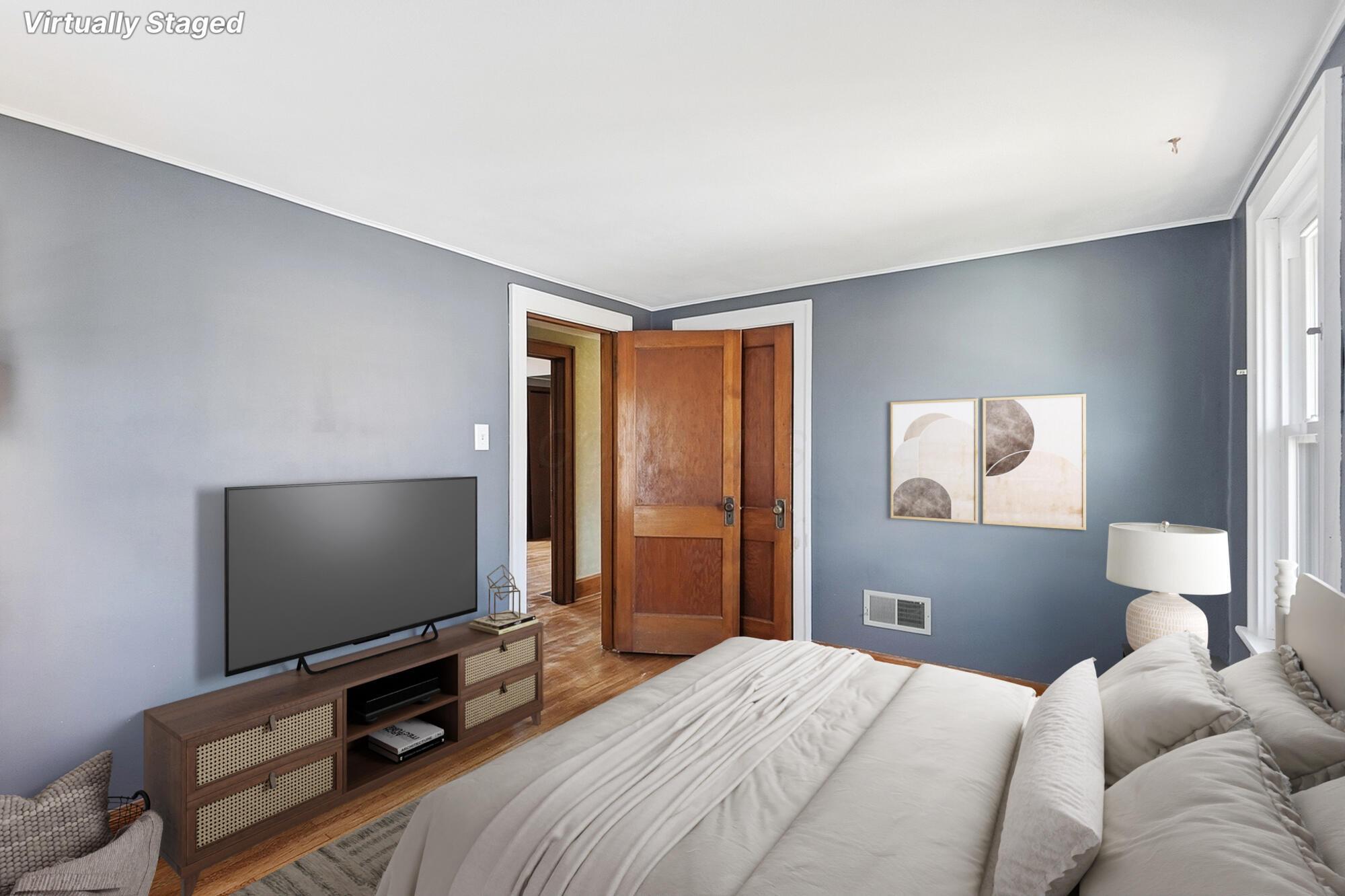 218 S Roys Avenue Property Photo 17