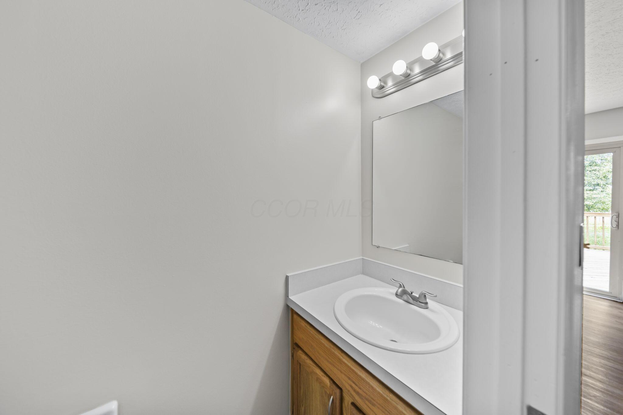 381 Hearthstone Drive Property Photo 12