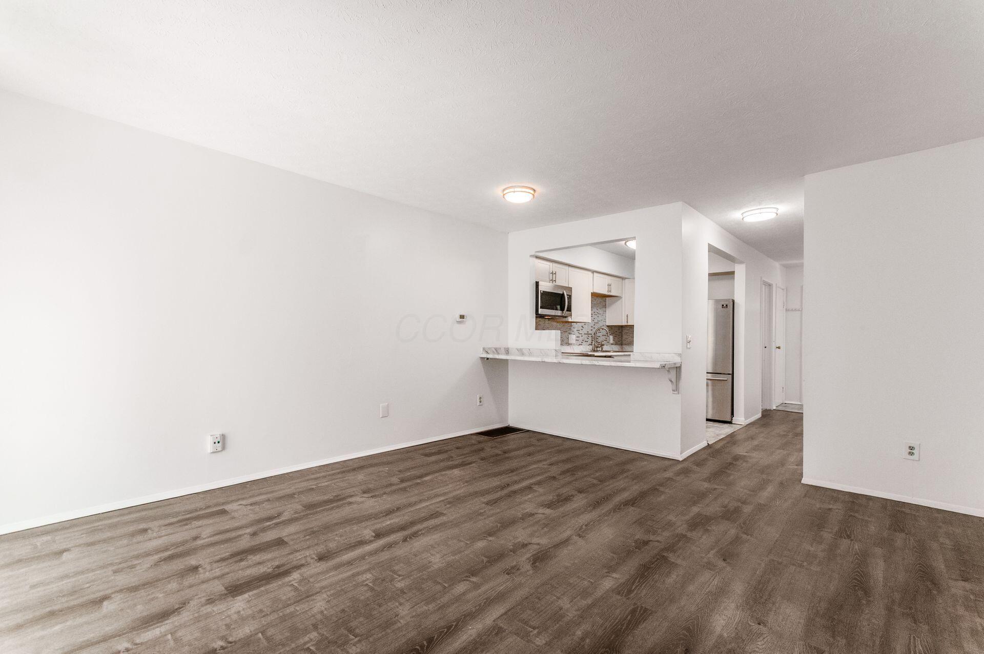 413 Shell Court E Property Photo 10