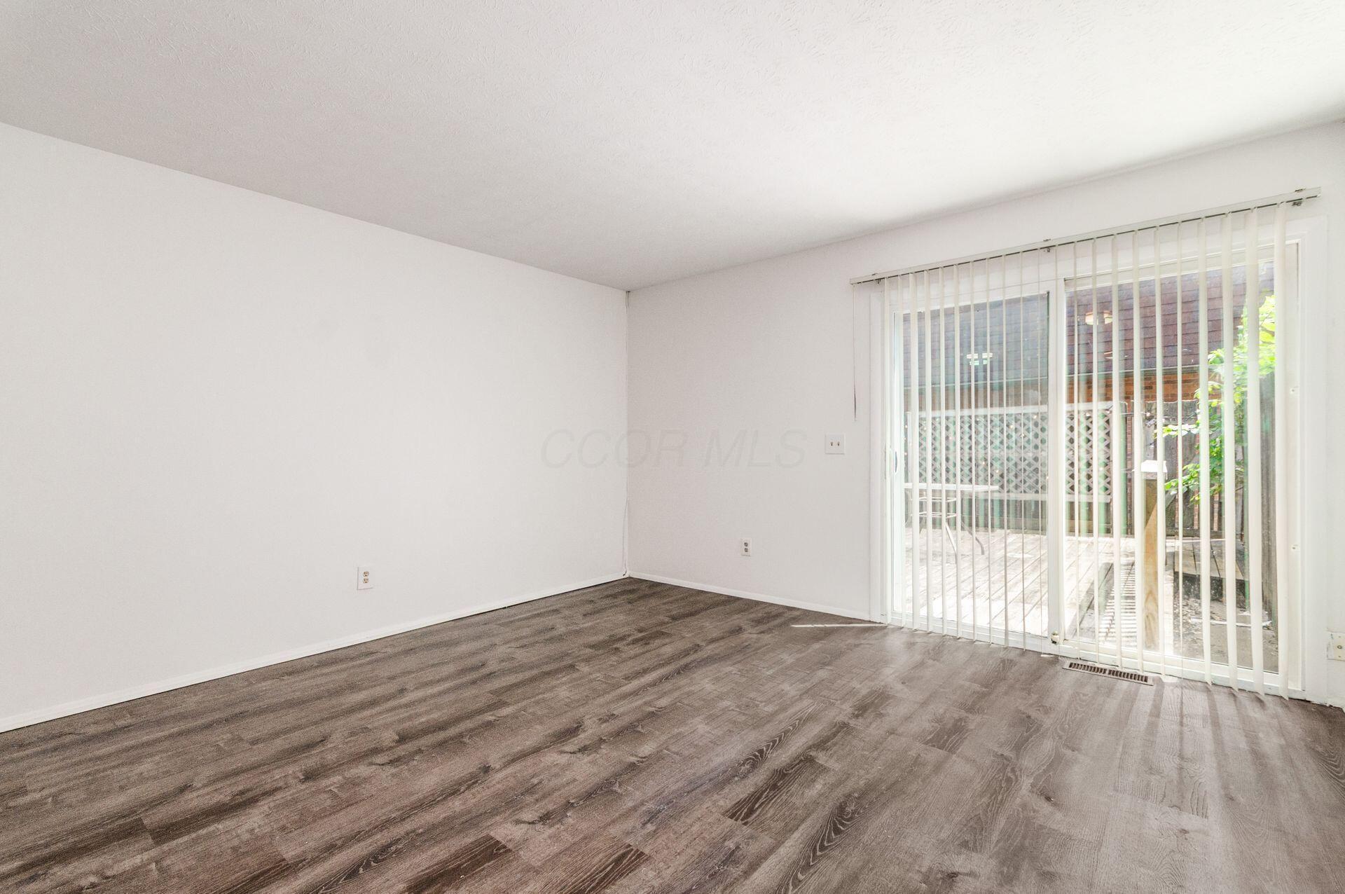413 Shell Court E Property Photo 13